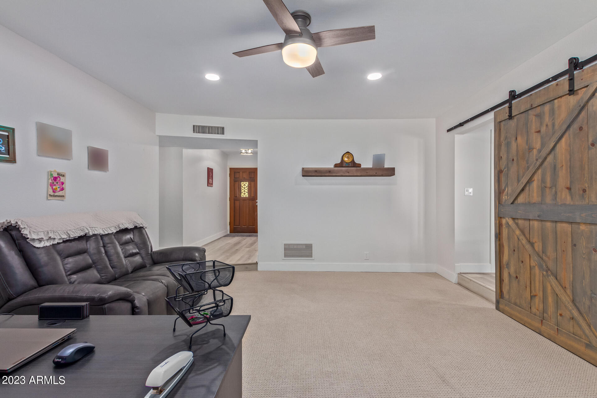 1640 E GRANDVIEW Street