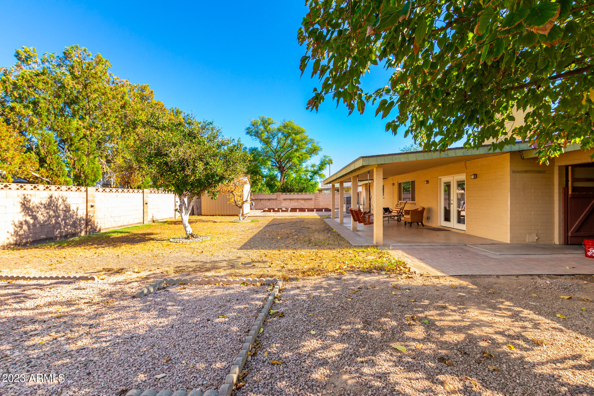 1640 E GRANDVIEW Street