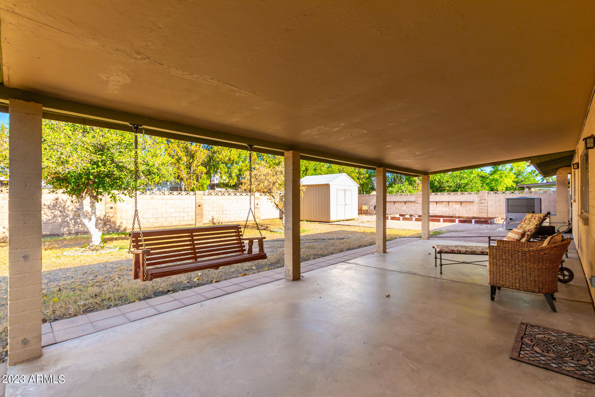 1640 E GRANDVIEW Street