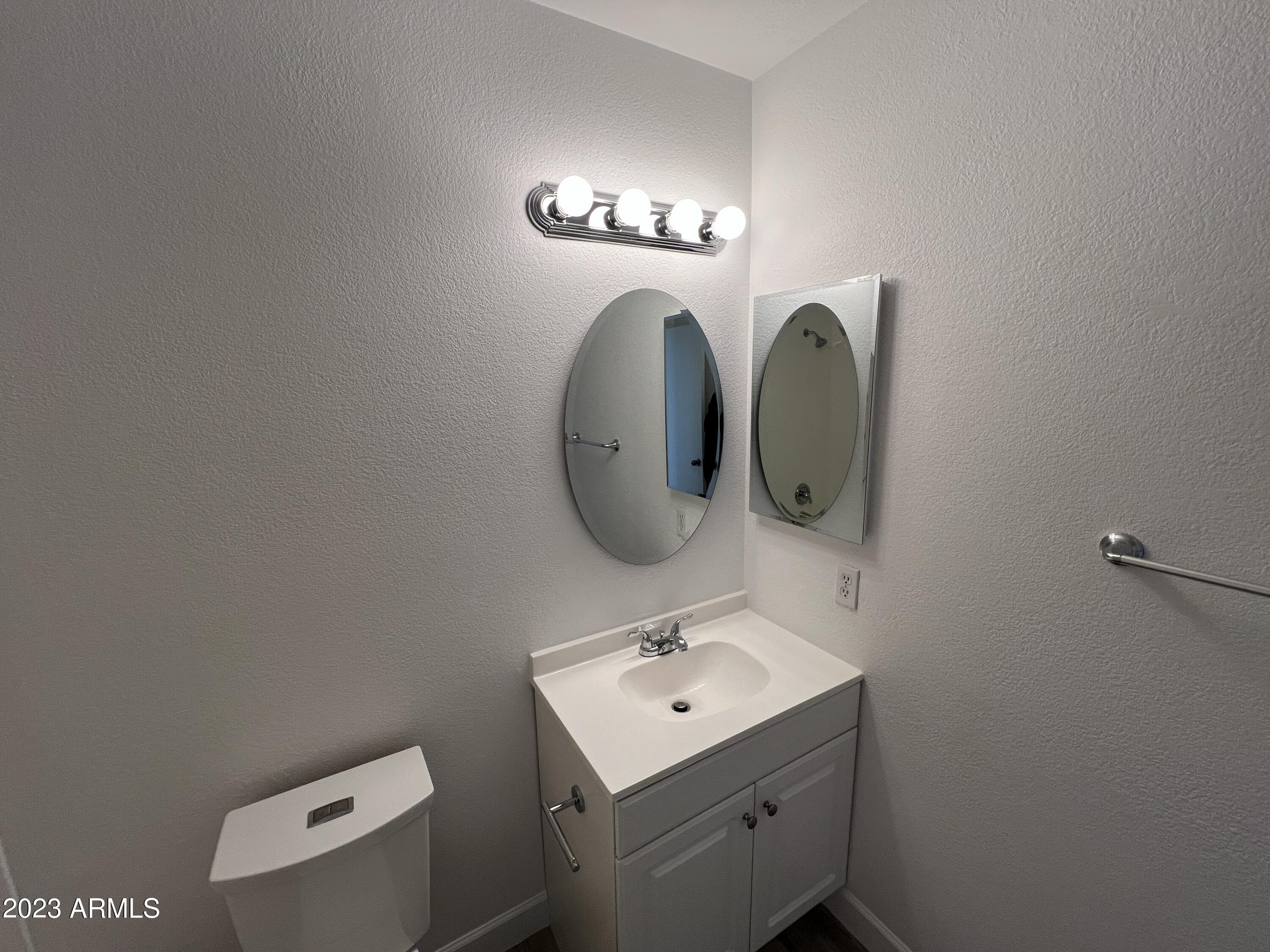 2176 E Apollo Avenue