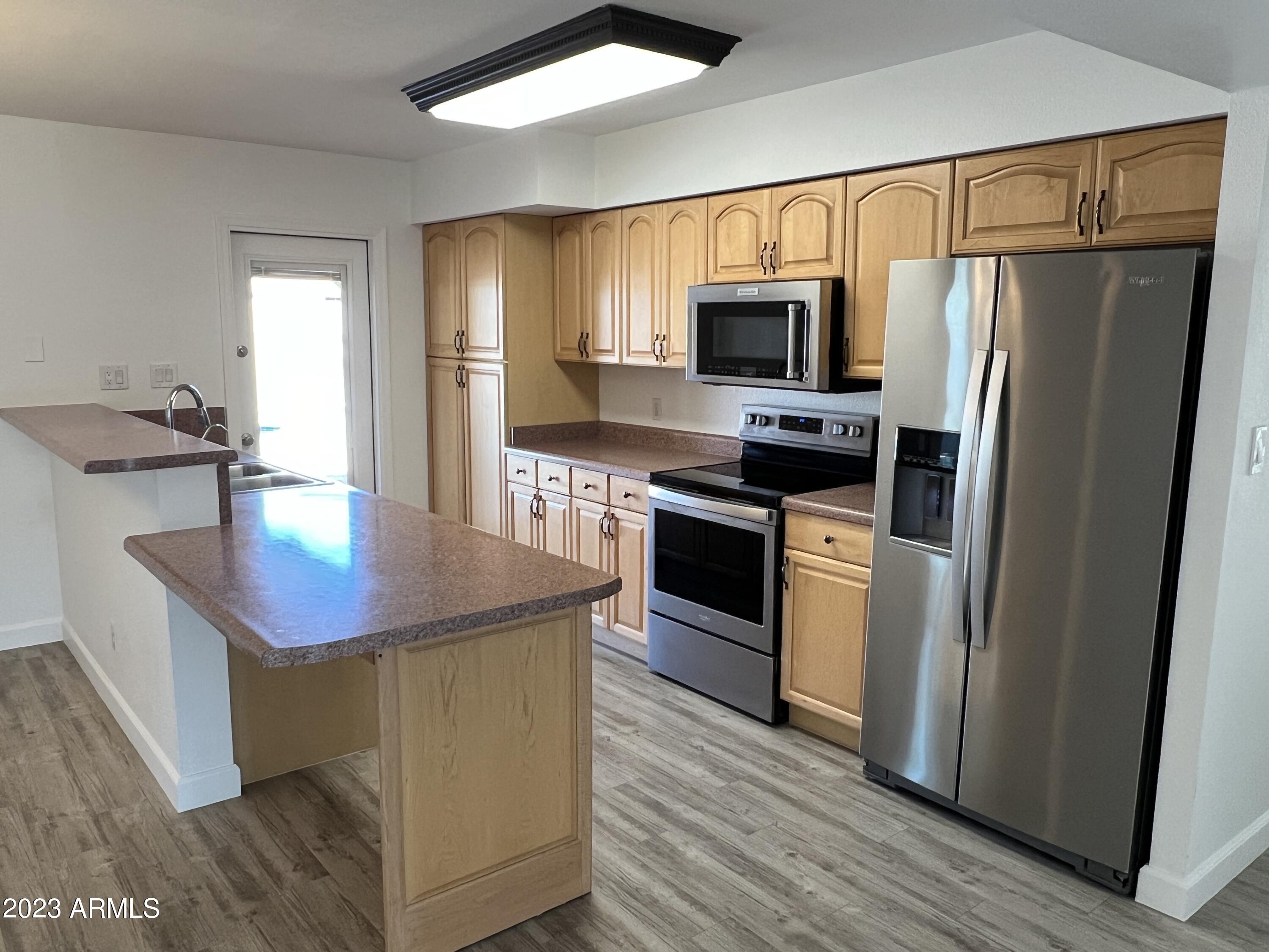 2176 E Apollo Avenue