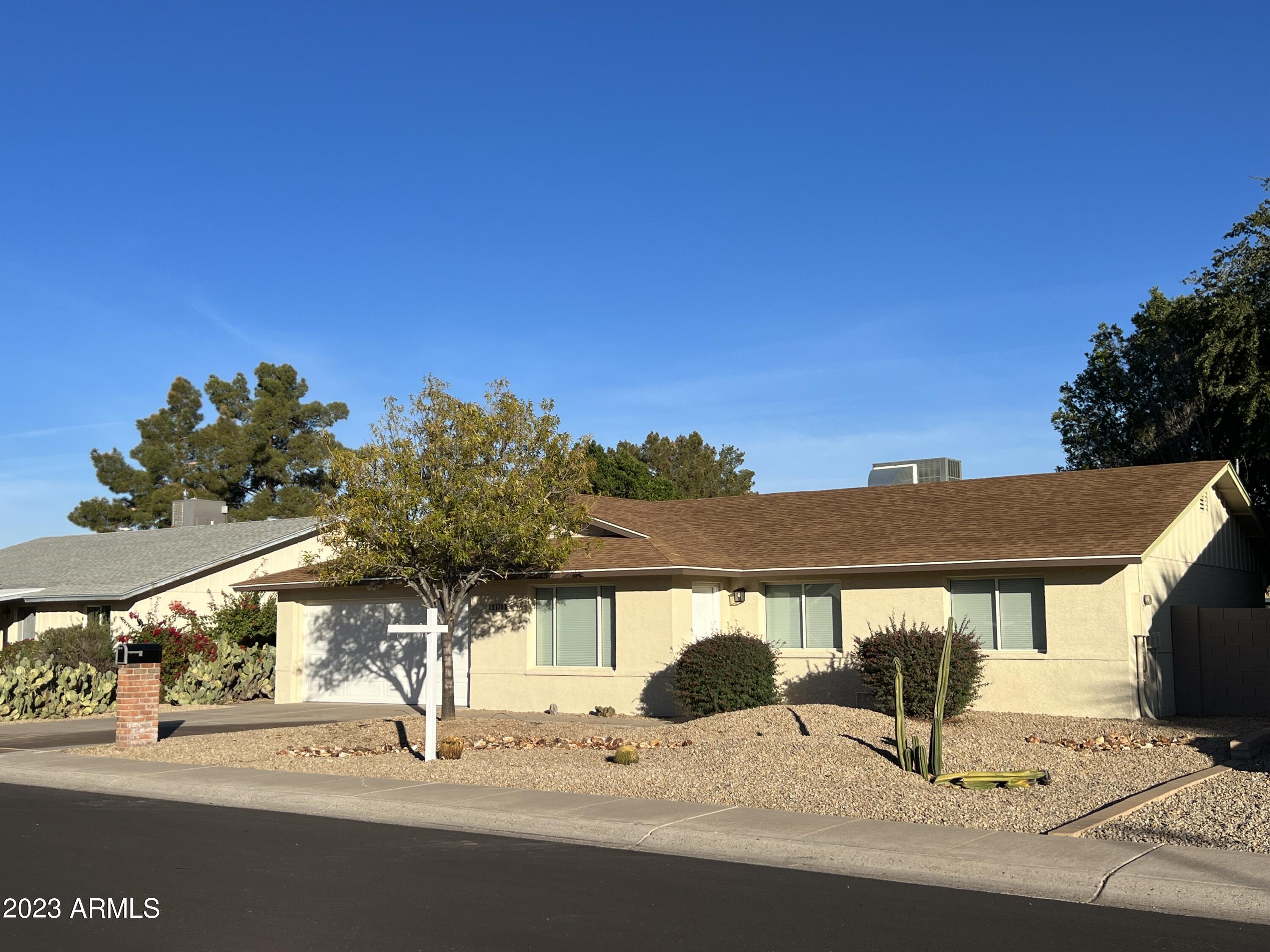 2176 E Apollo Avenue