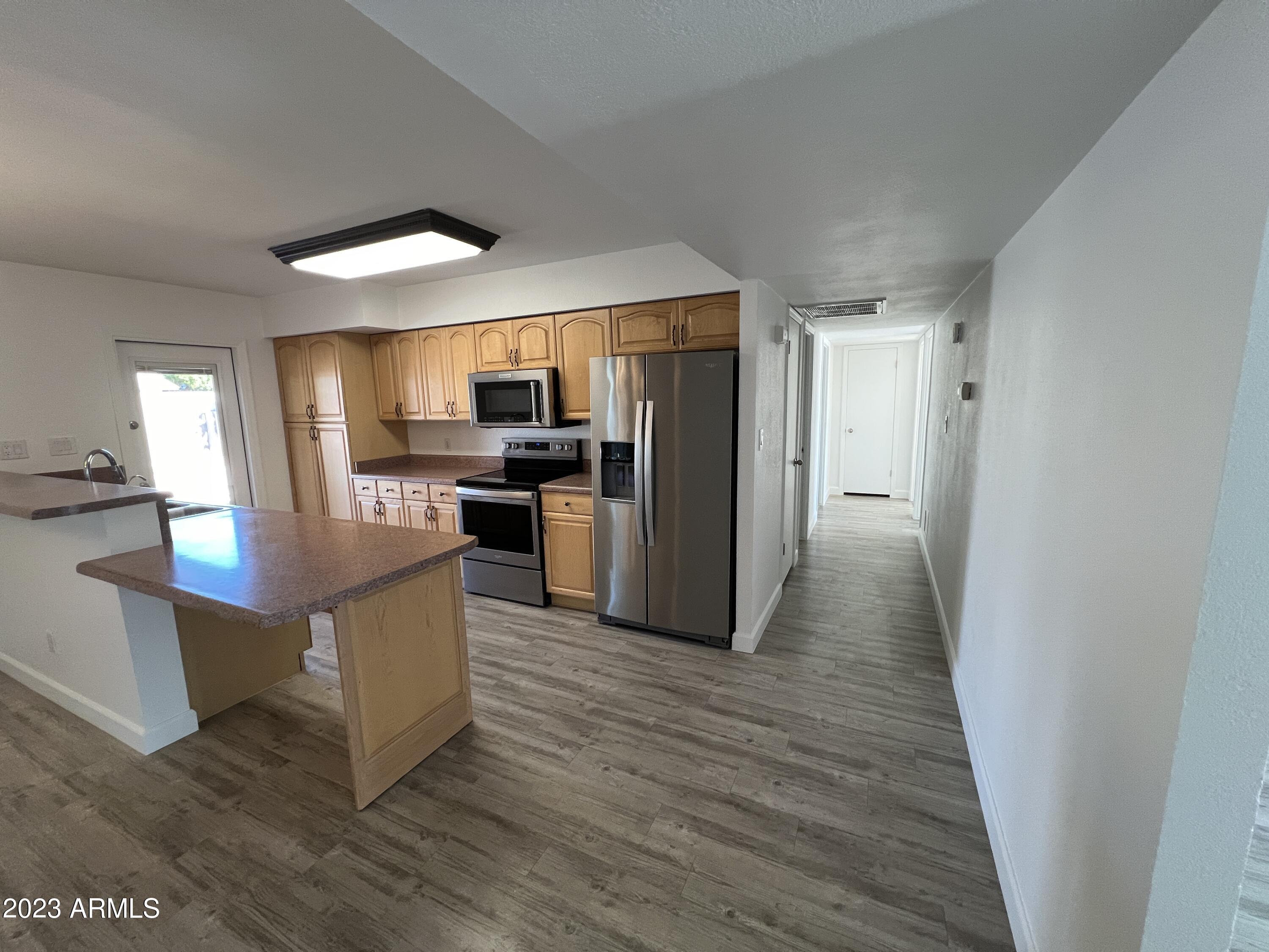 2176 E Apollo Avenue