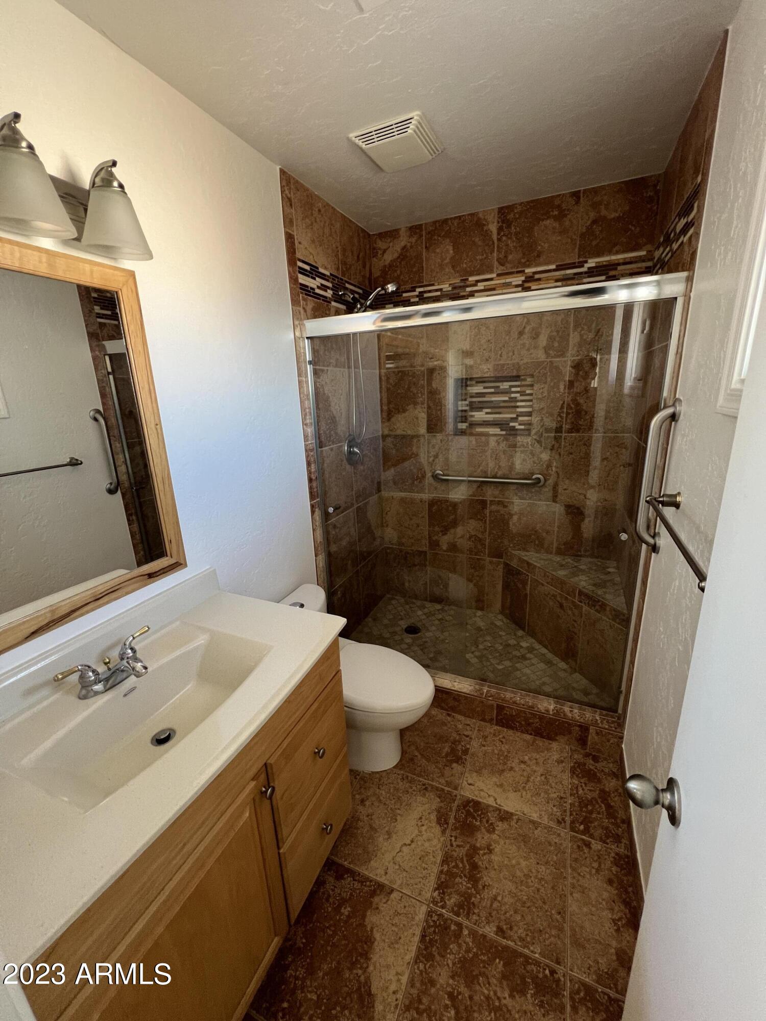 2176 E Apollo Avenue