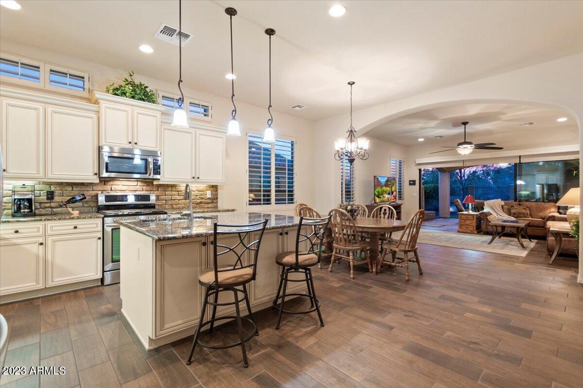 1652 N ATWOOD Circle