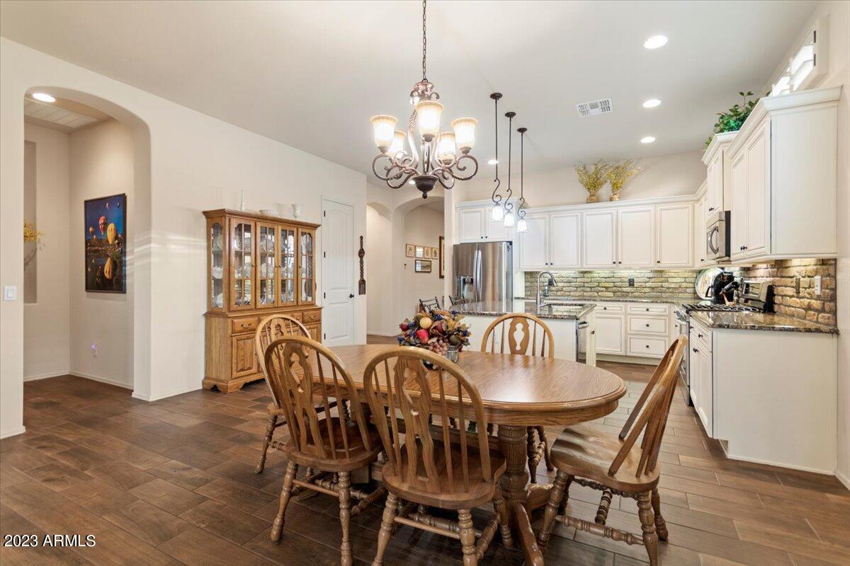 1652 N ATWOOD Circle