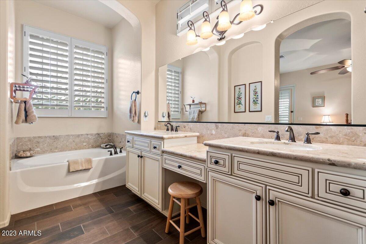 1652 N ATWOOD Circle