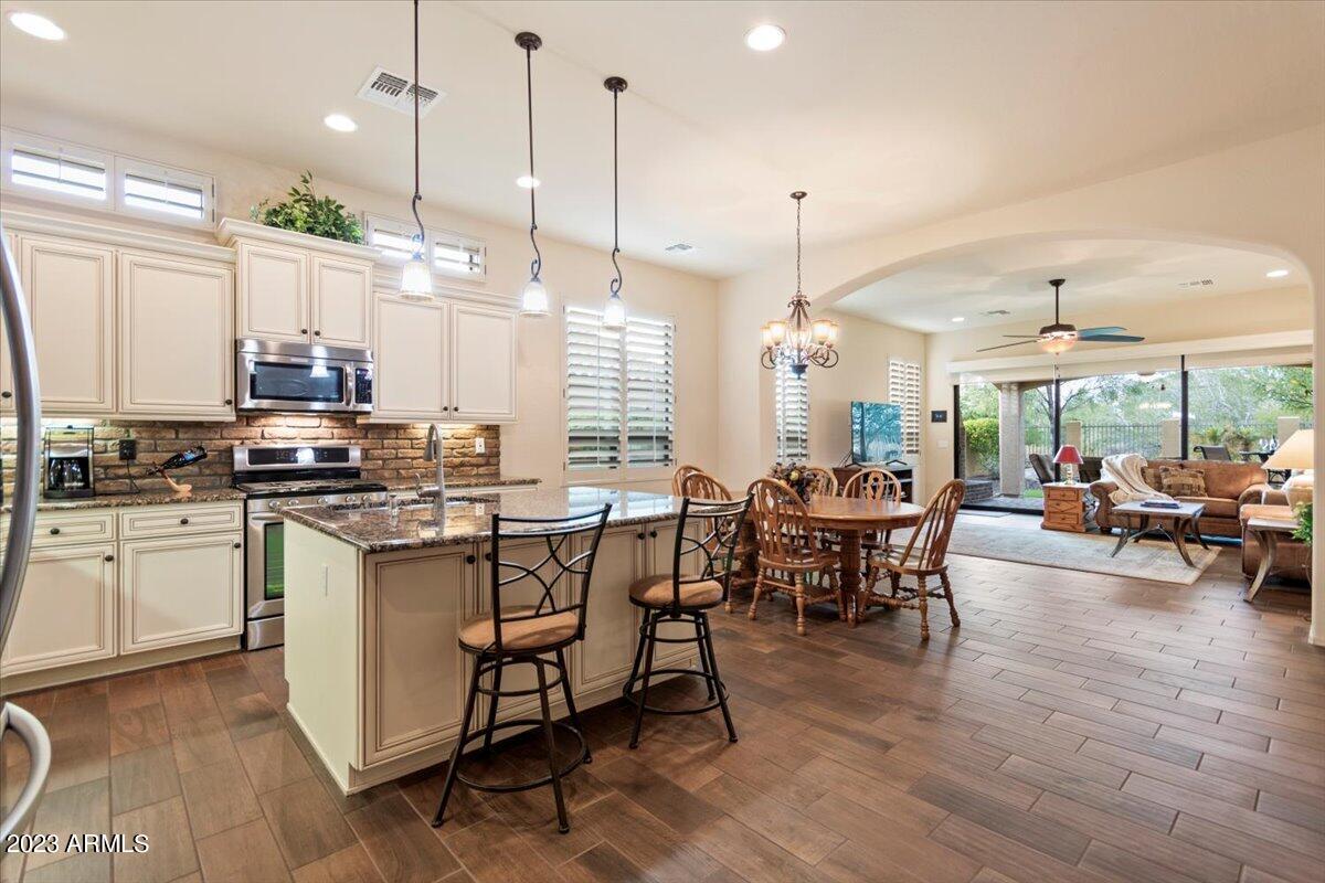 1652 N ATWOOD Circle