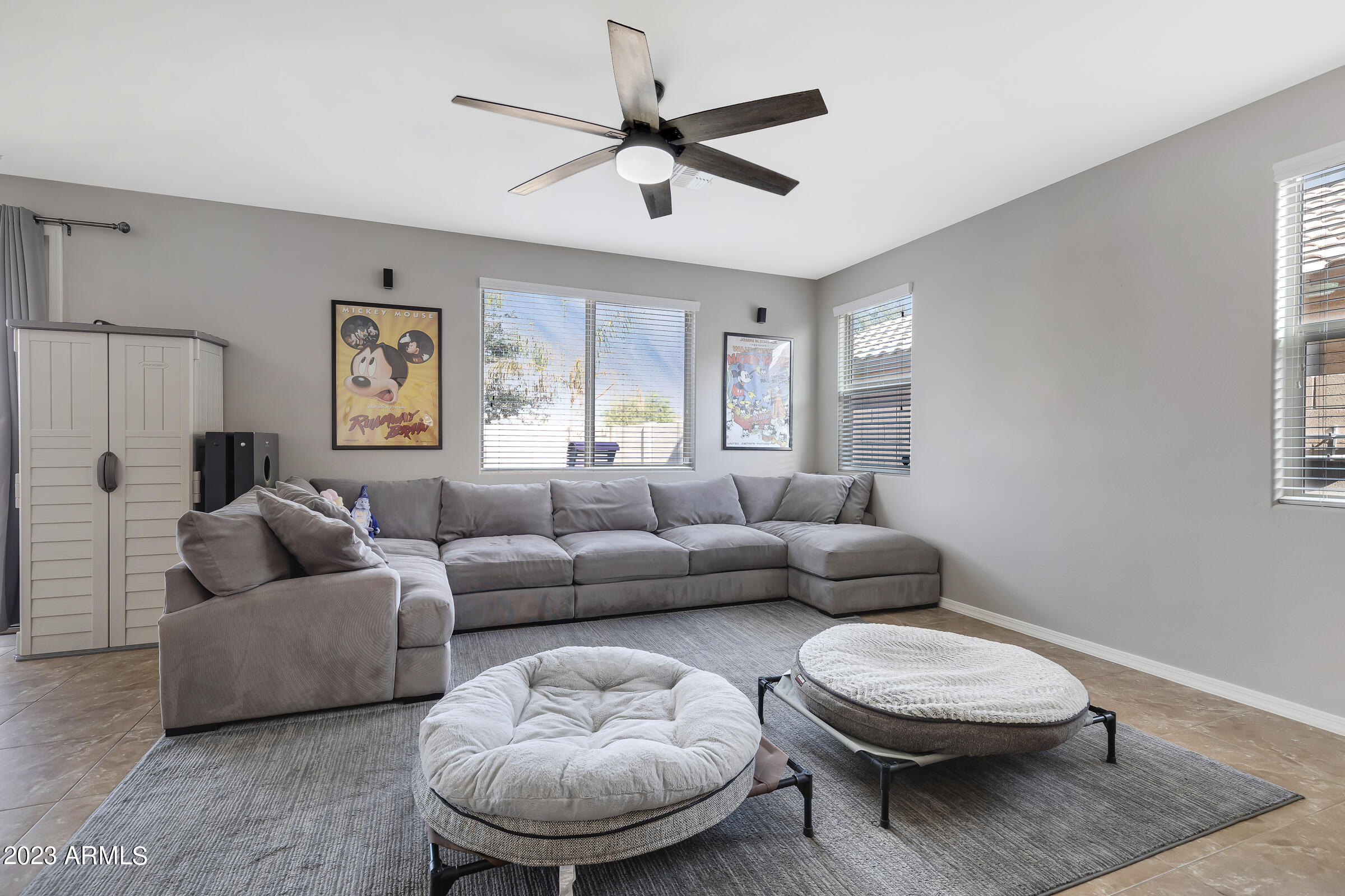 1162 W FRUIT TREE Lane