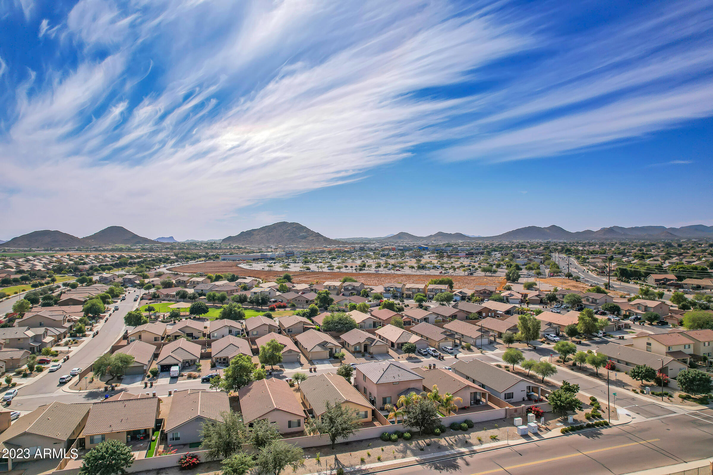 1162 W FRUIT TREE Lane