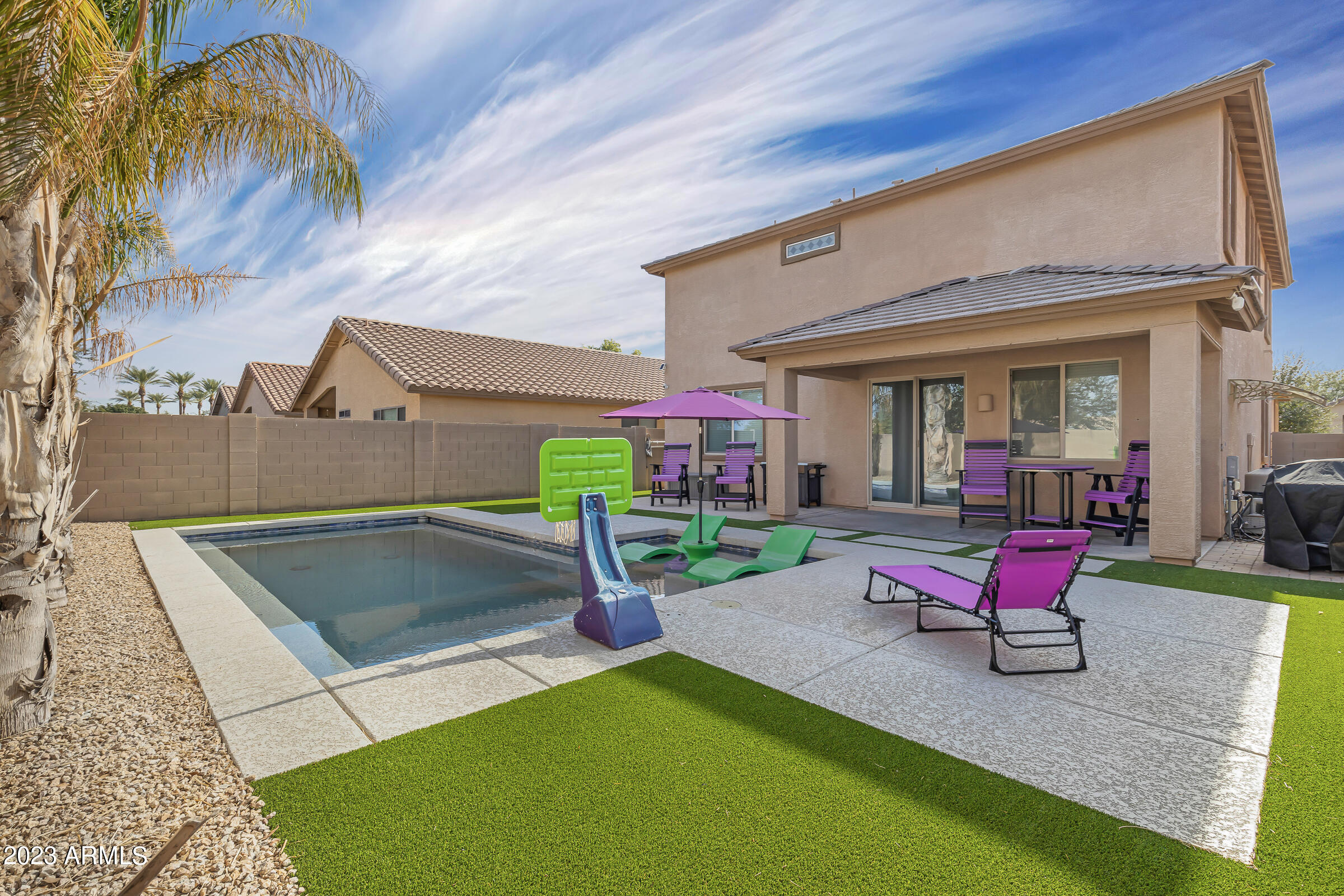 1162 W FRUIT TREE Lane