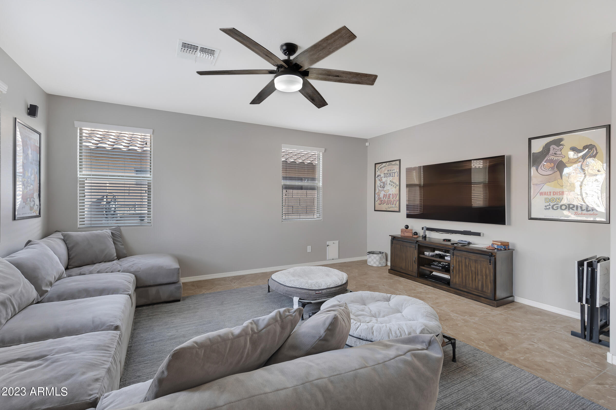 1162 W FRUIT TREE Lane