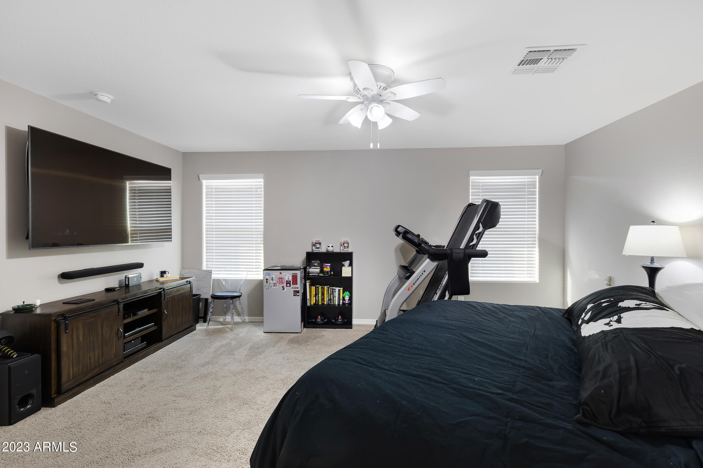 1162 W FRUIT TREE Lane