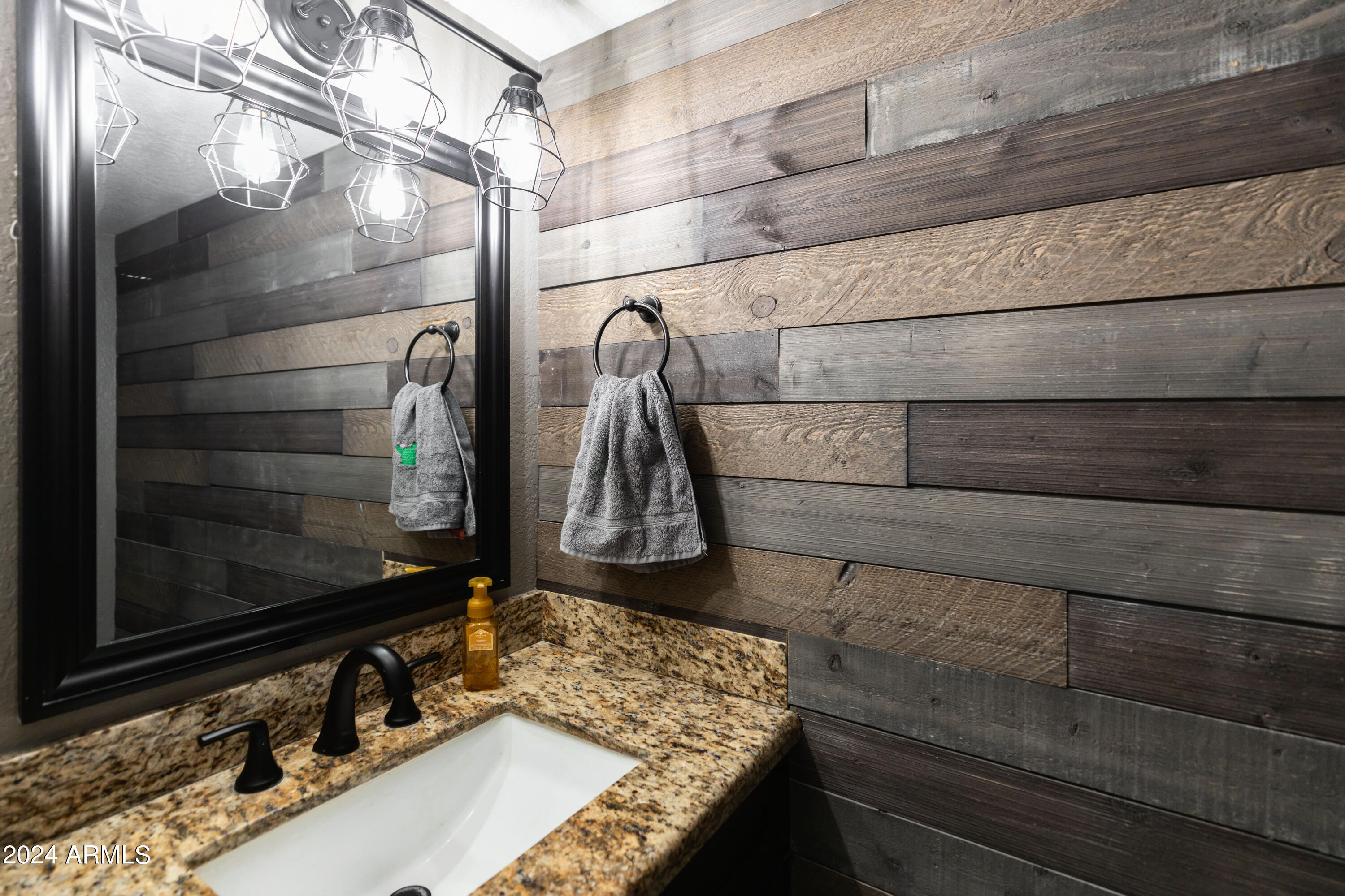 6849 E OSBORN Road # C