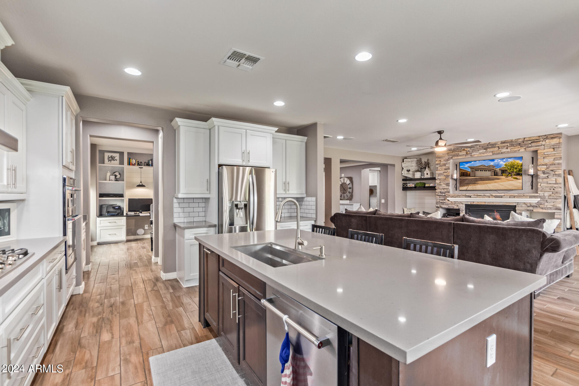 3740 E BLUE SPRUCE Lane