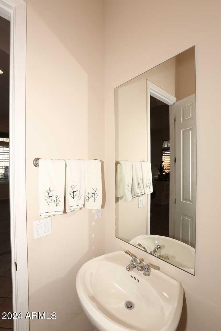 7638 E SHOOTING STAR Way