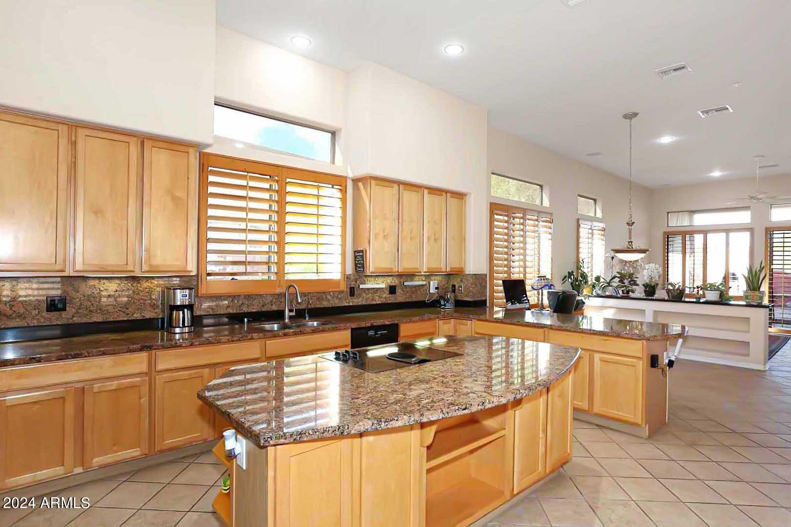 7638 E SHOOTING STAR Way