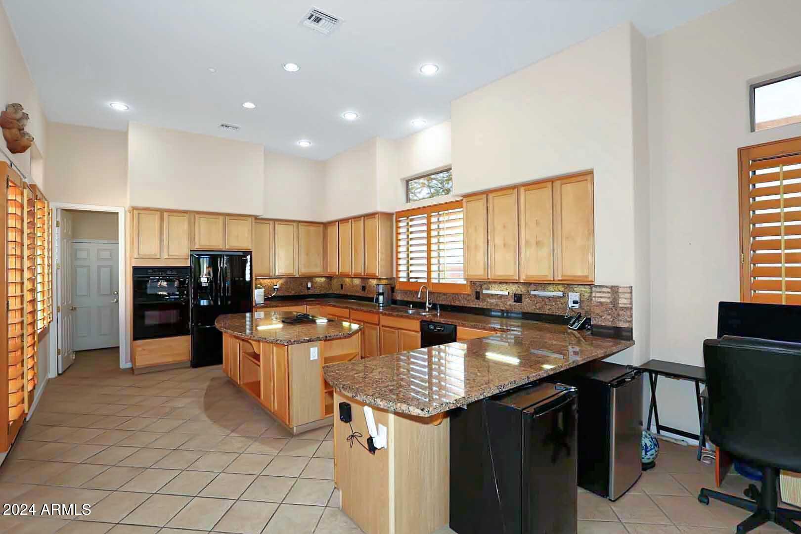 7638 E SHOOTING STAR Way