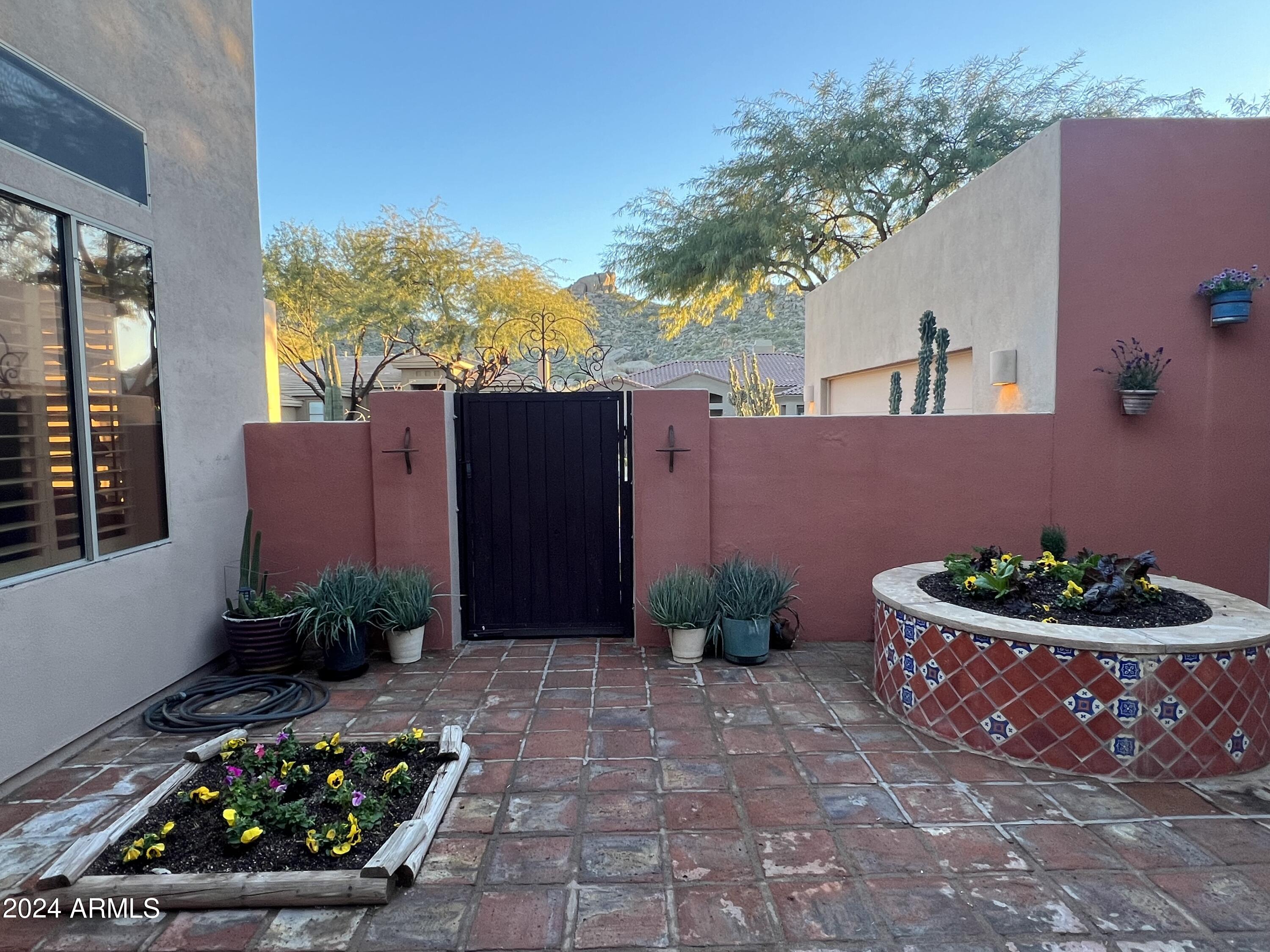 7638 E SHOOTING STAR Way