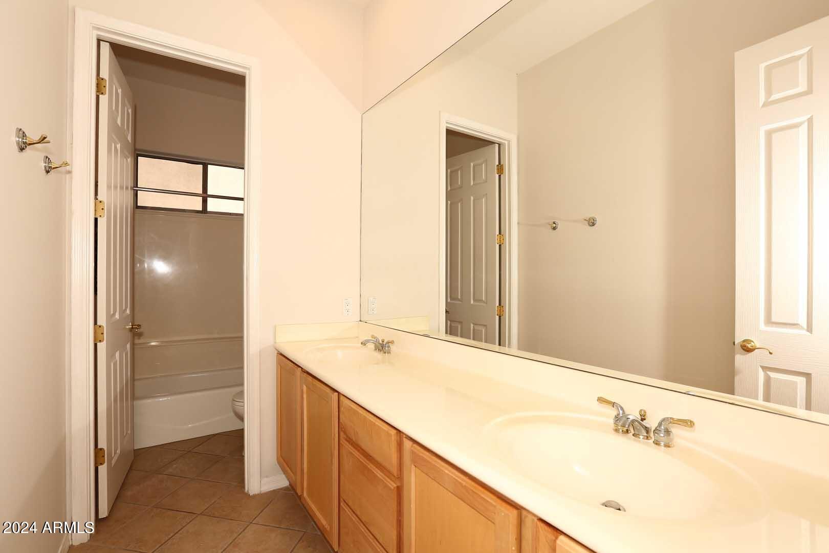 7638 E SHOOTING STAR Way