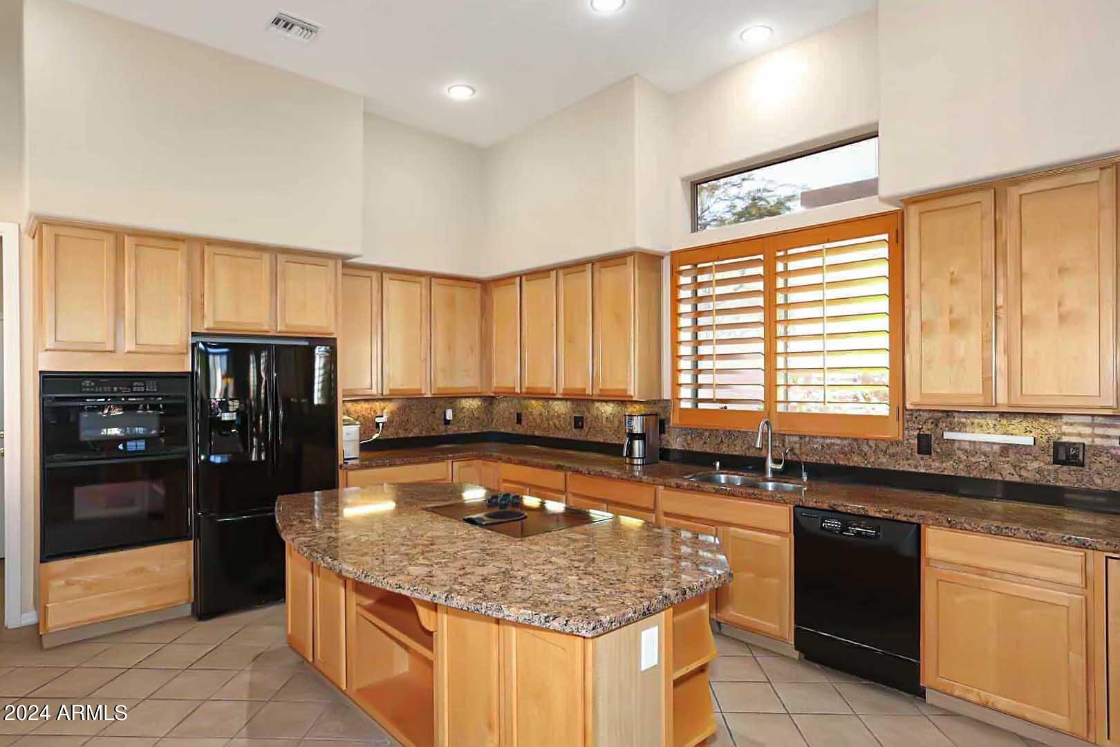 7638 E SHOOTING STAR Way