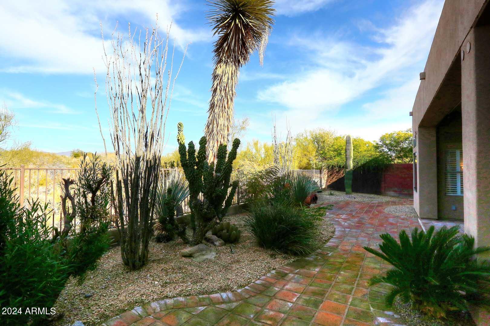 7638 E SHOOTING STAR Way