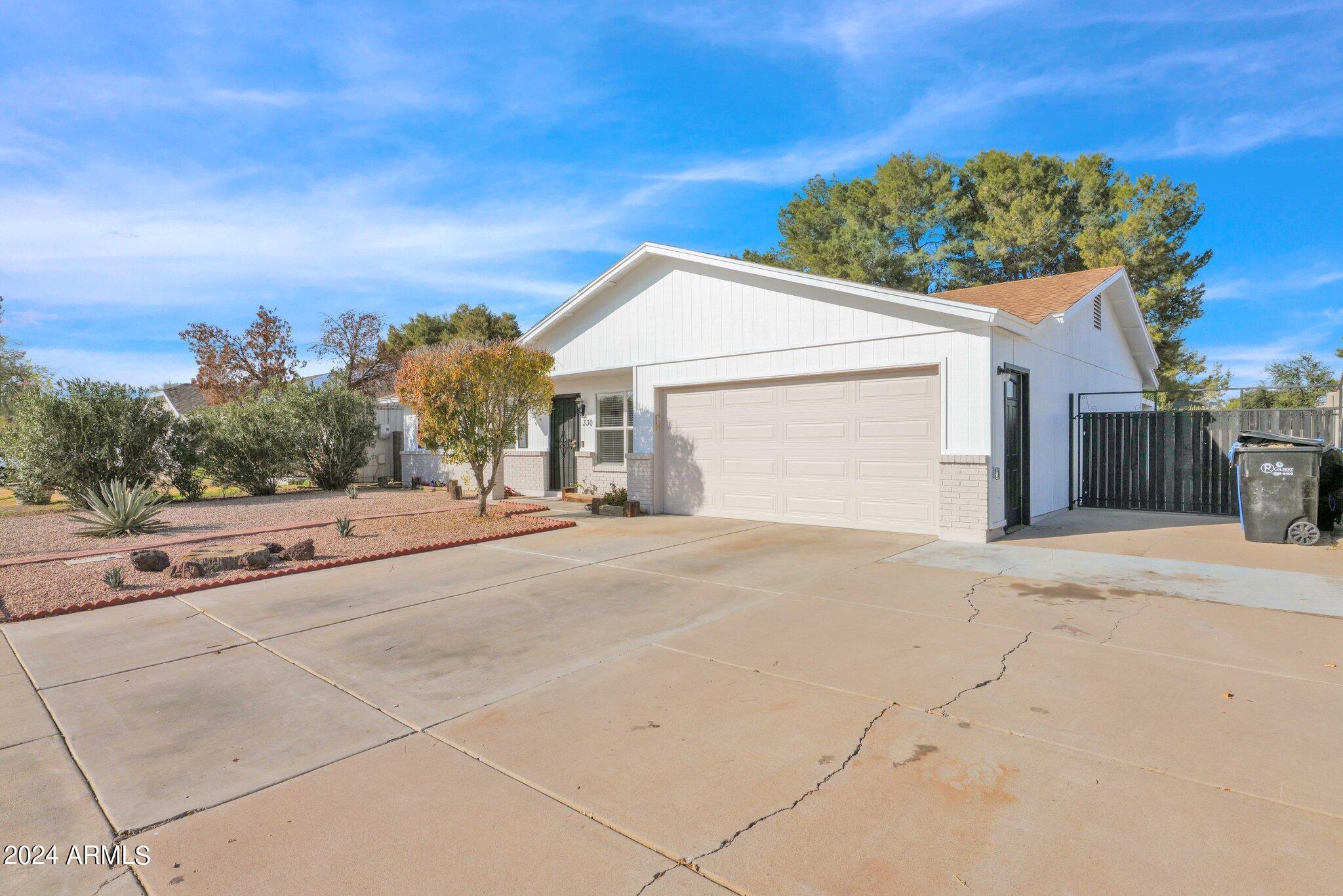 330 W SAN PEDRO Avenue