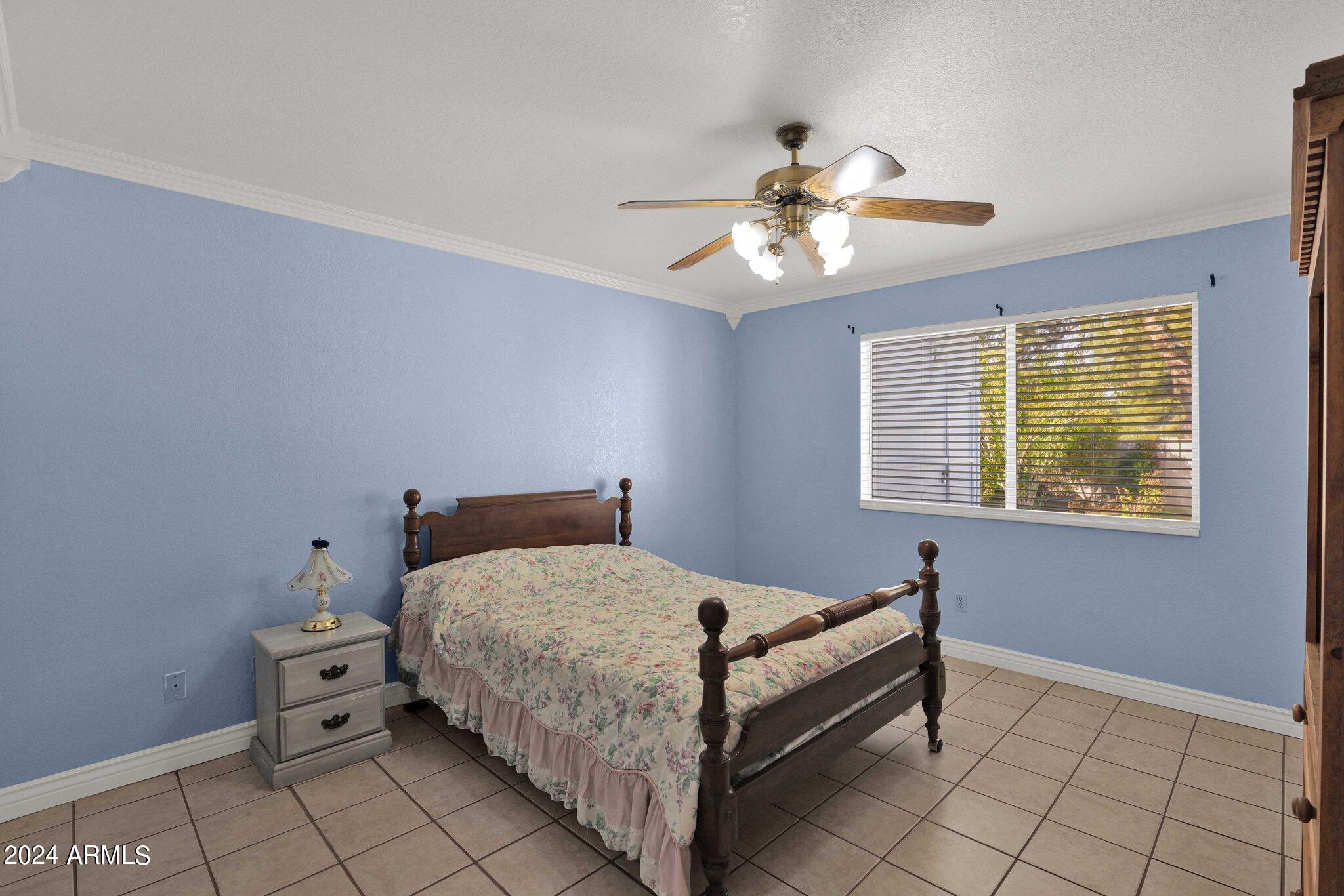 330 W SAN PEDRO Avenue