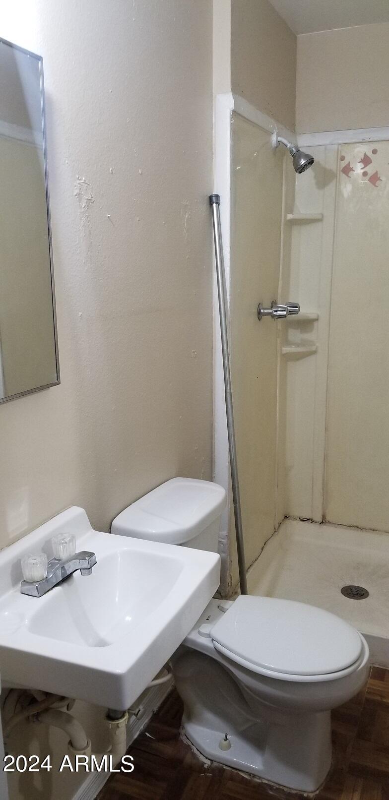 2032 E ALTA VISTA Road