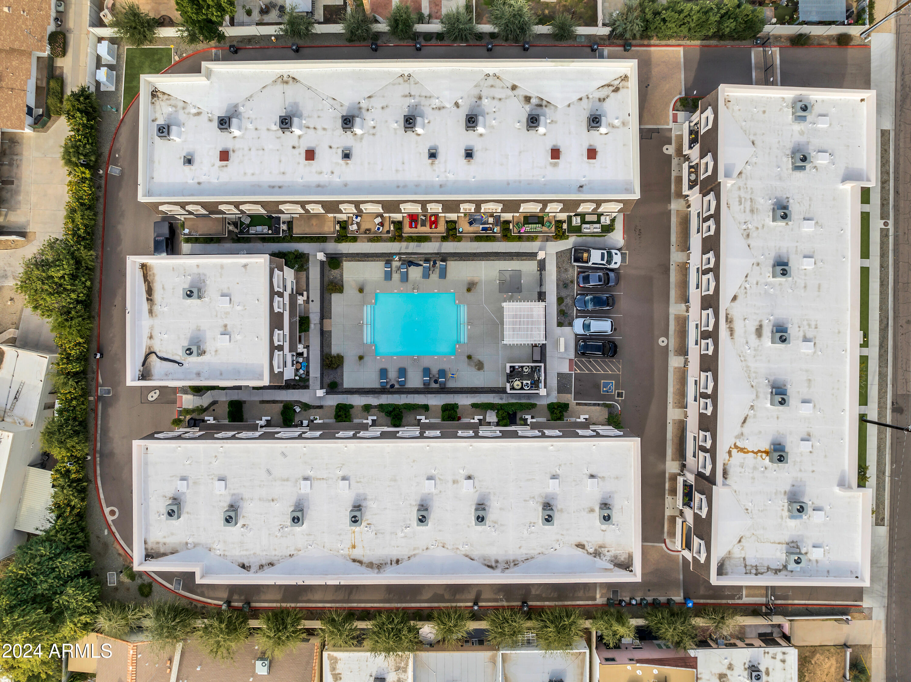 4438 N 27th Street 18