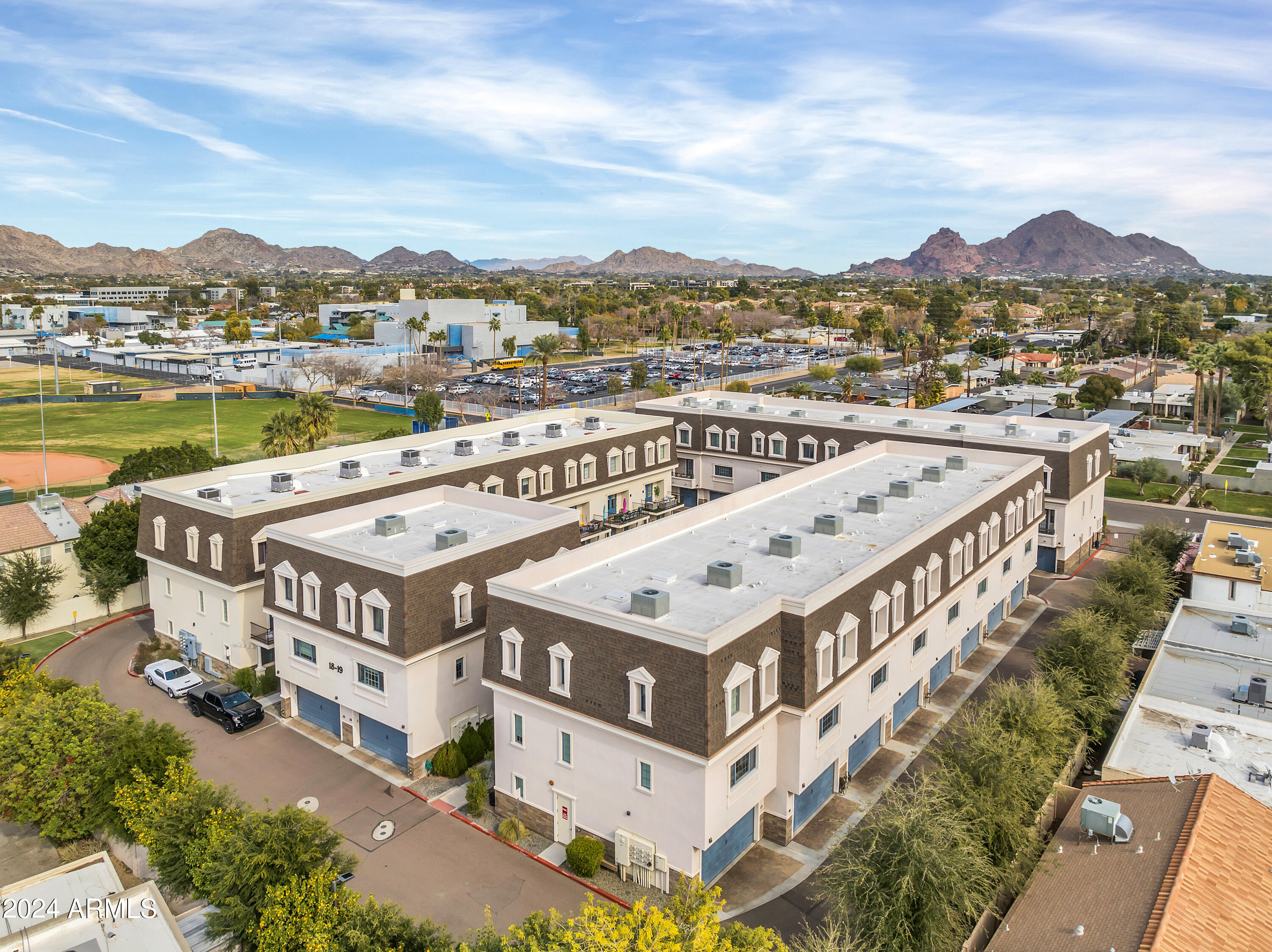 4438 N 27th Street 18