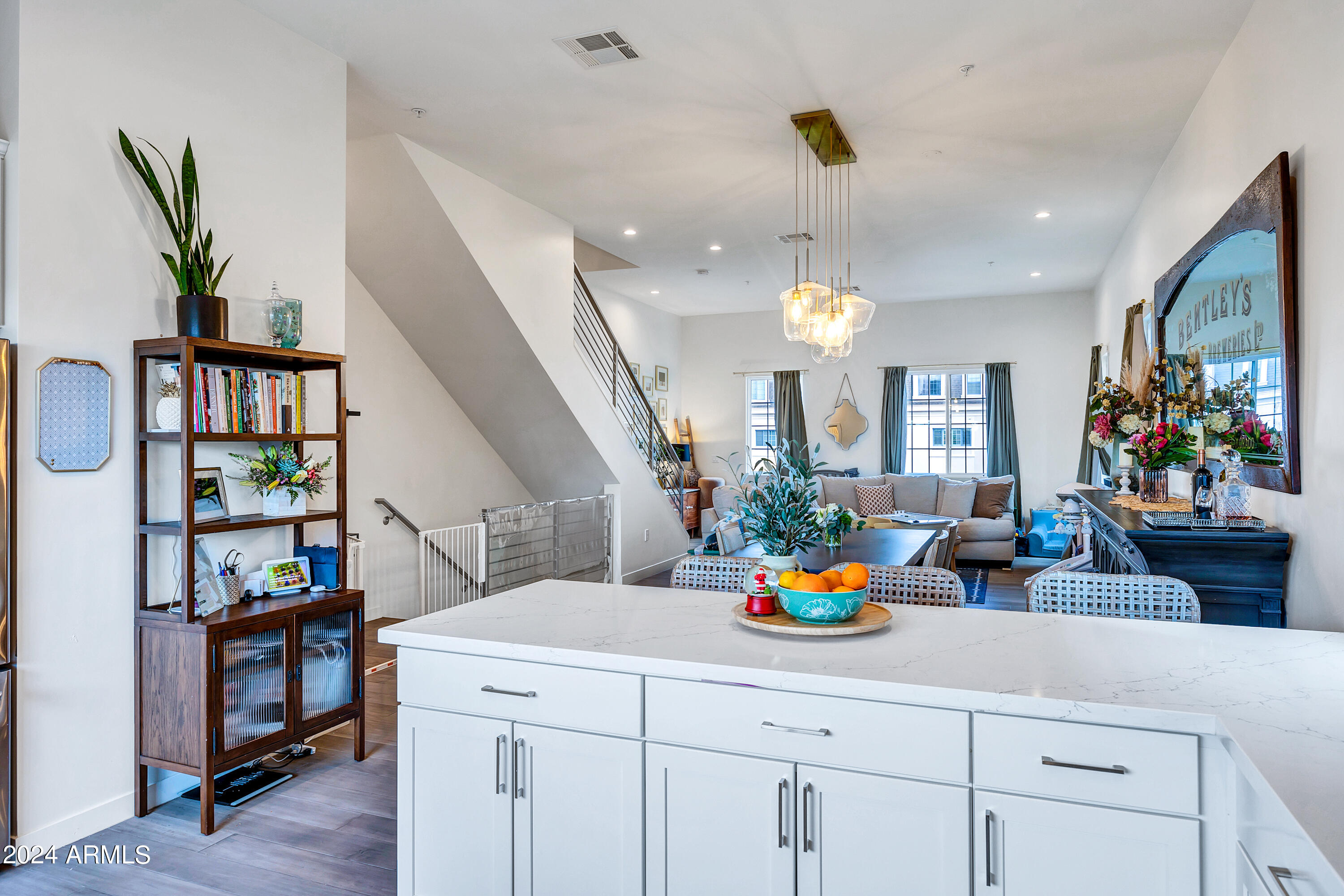 4438 N 27th Street 18