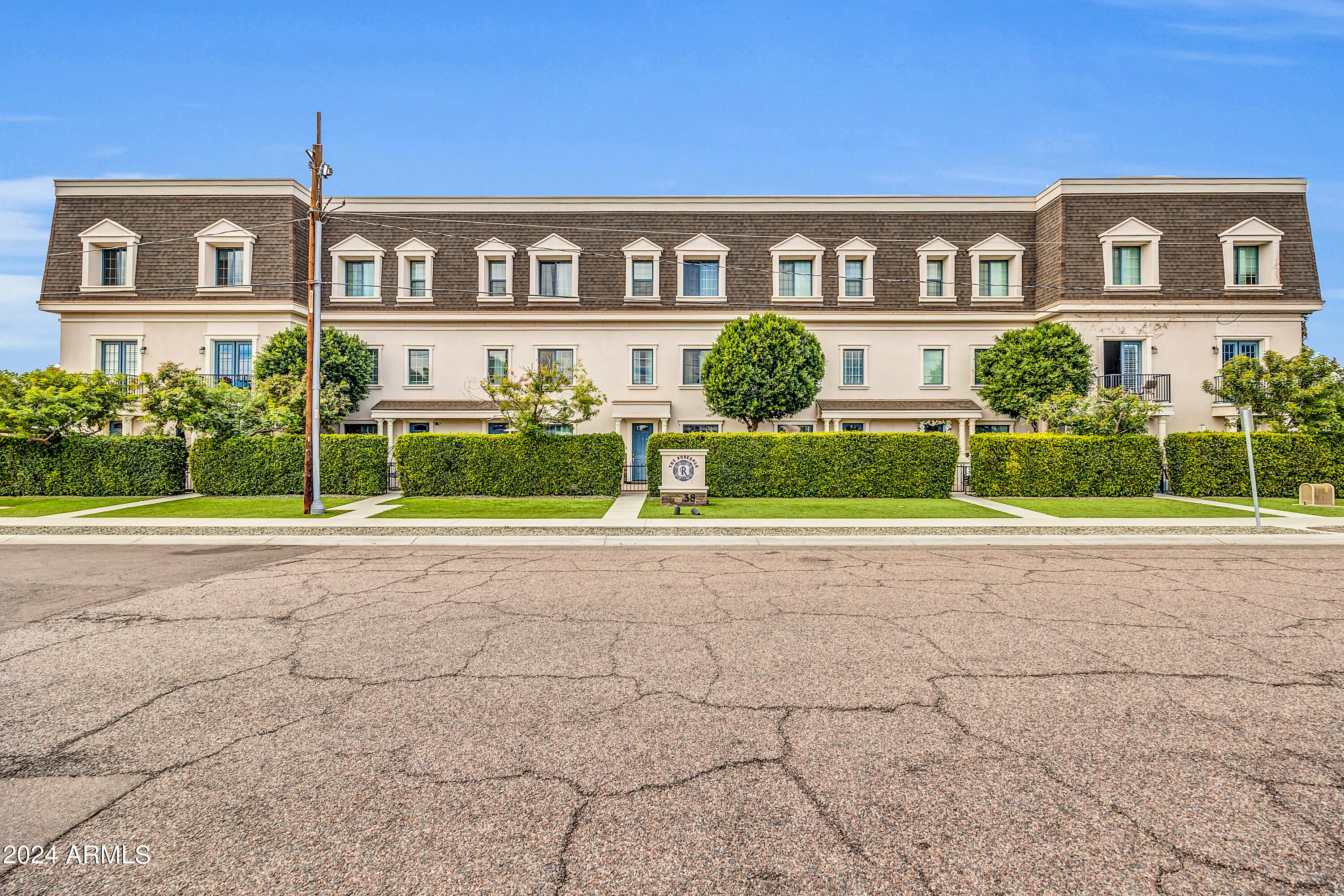 4438 N 27th Street 18