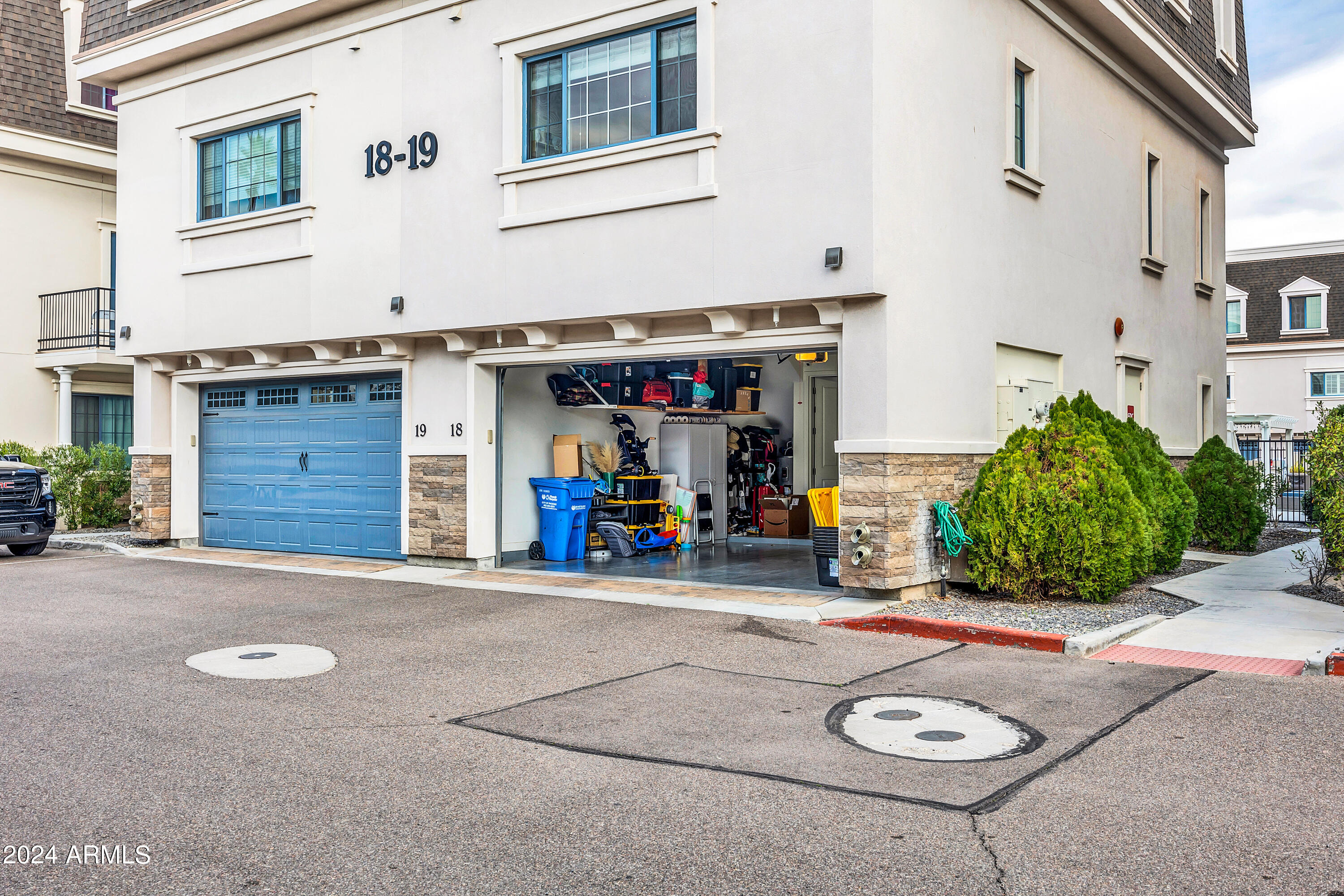 4438 N 27th Street 18