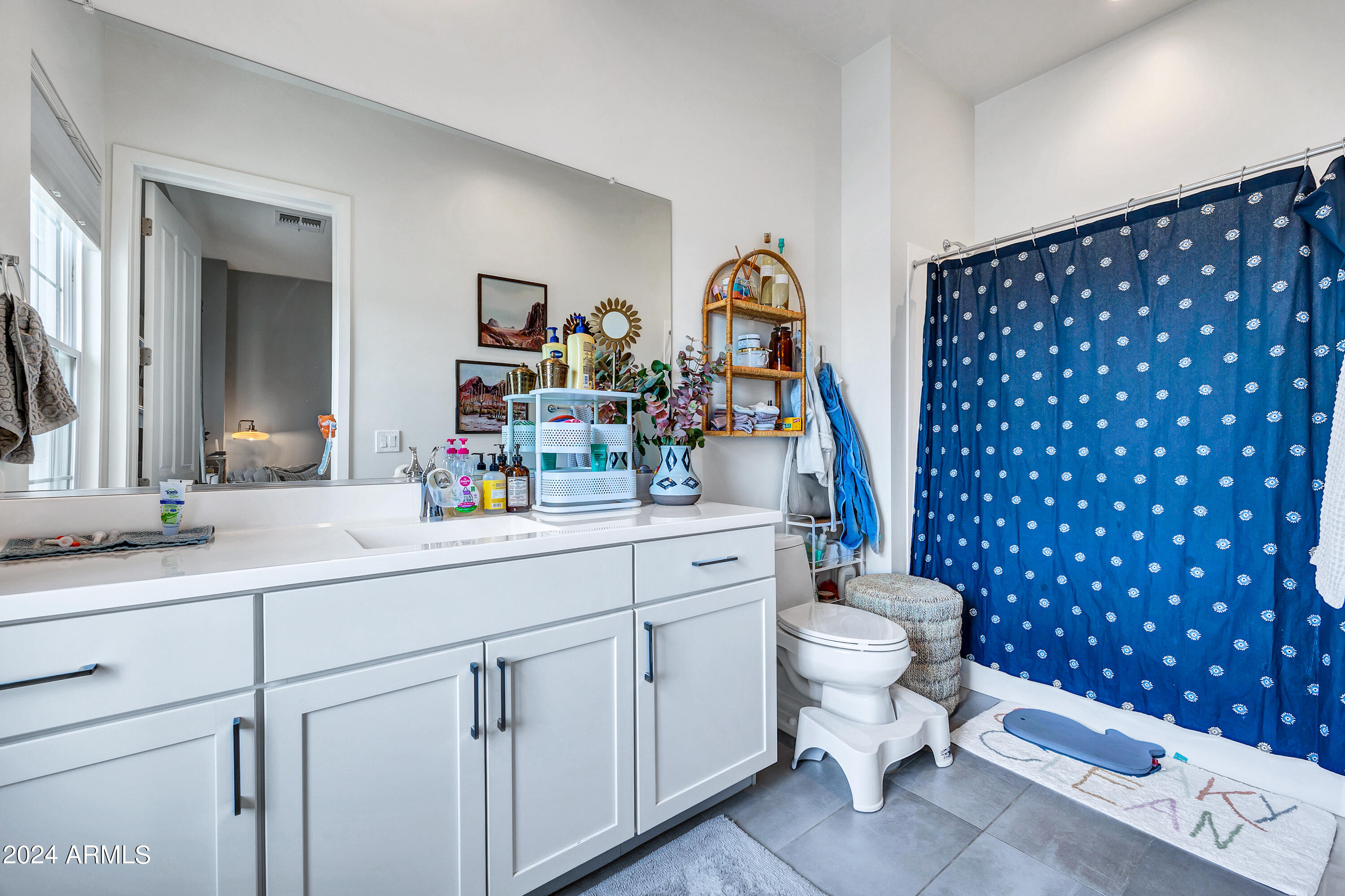 4438 N 27th Street 18