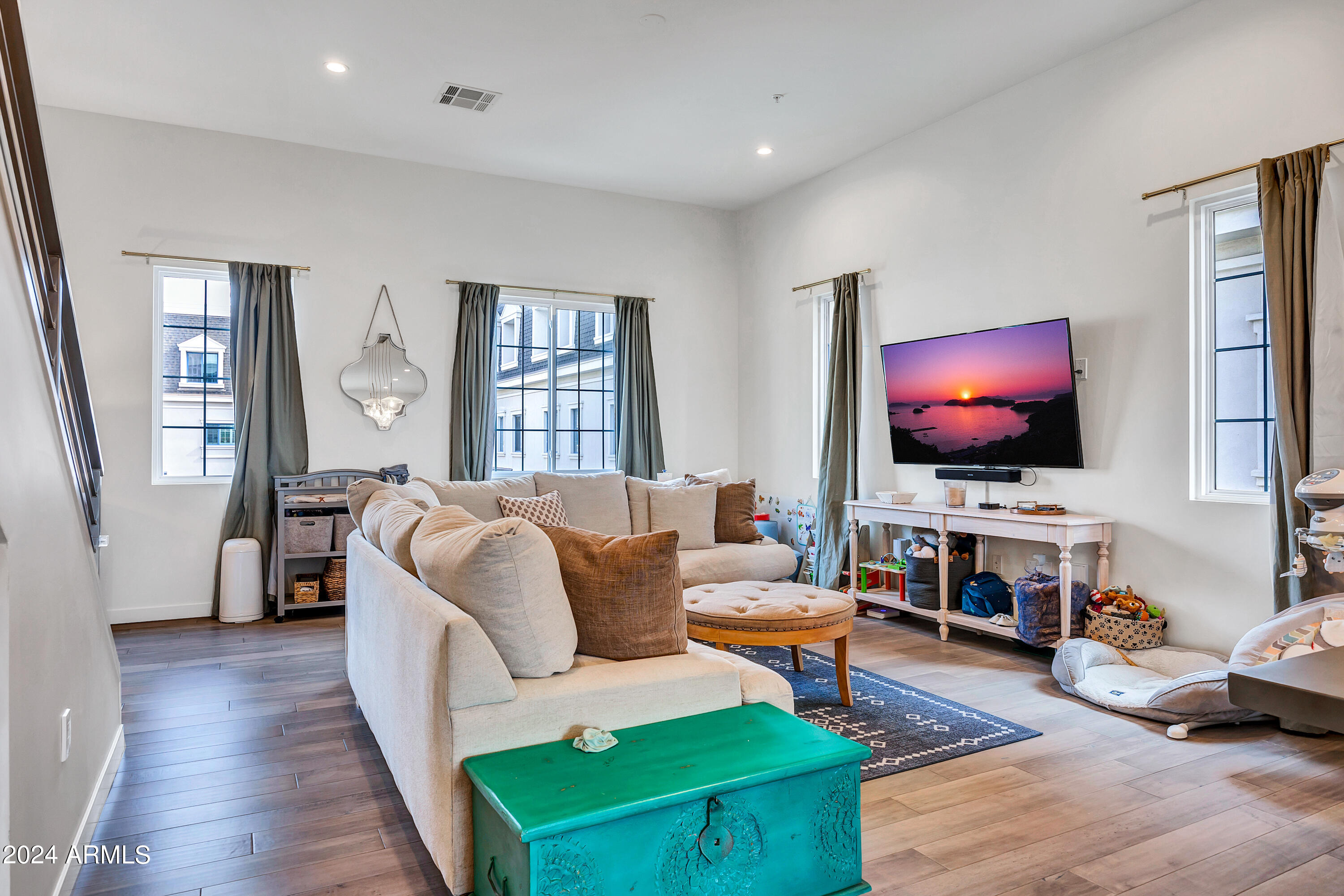 4438 N 27th Street 18