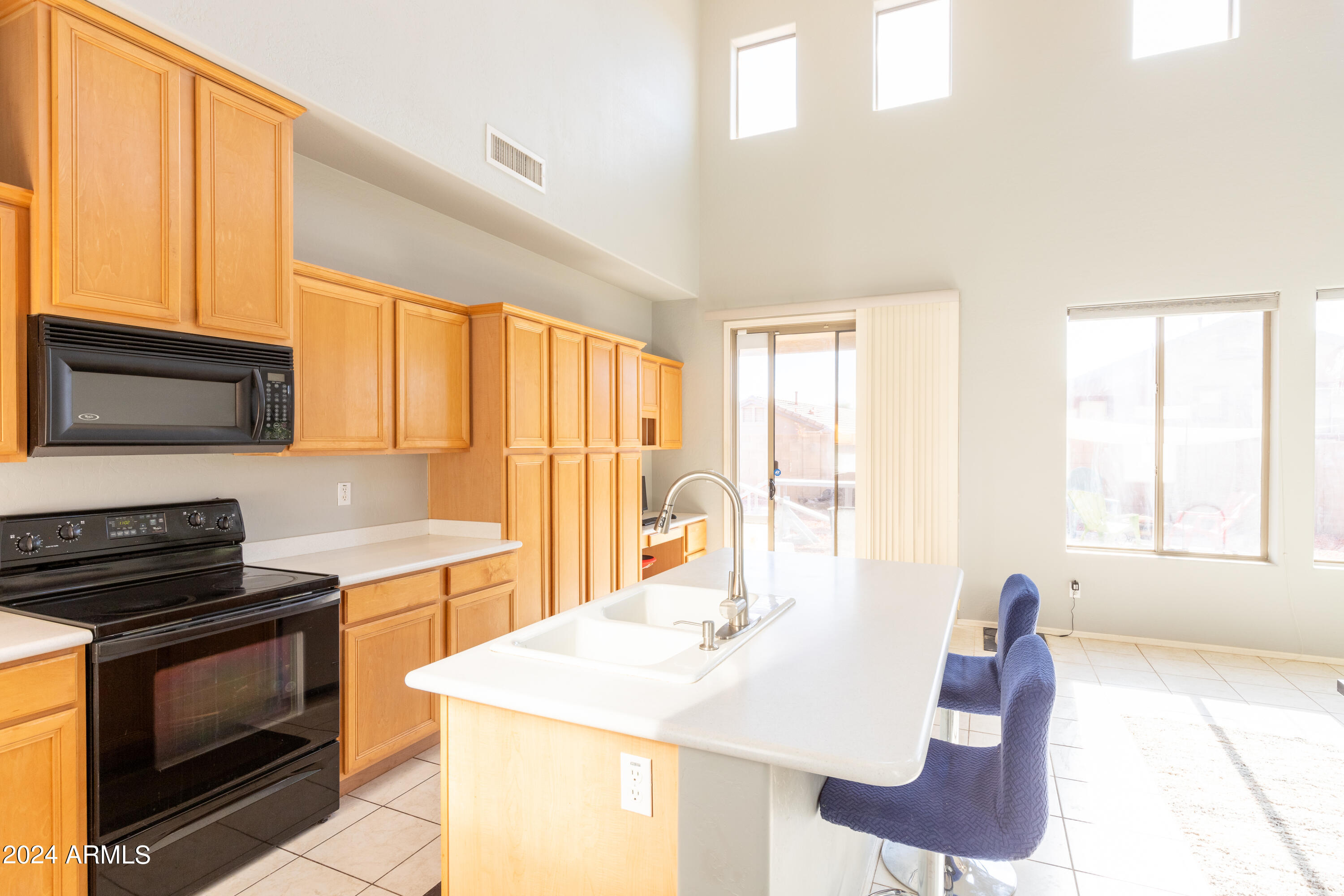 2929 W SILVER FOX Way