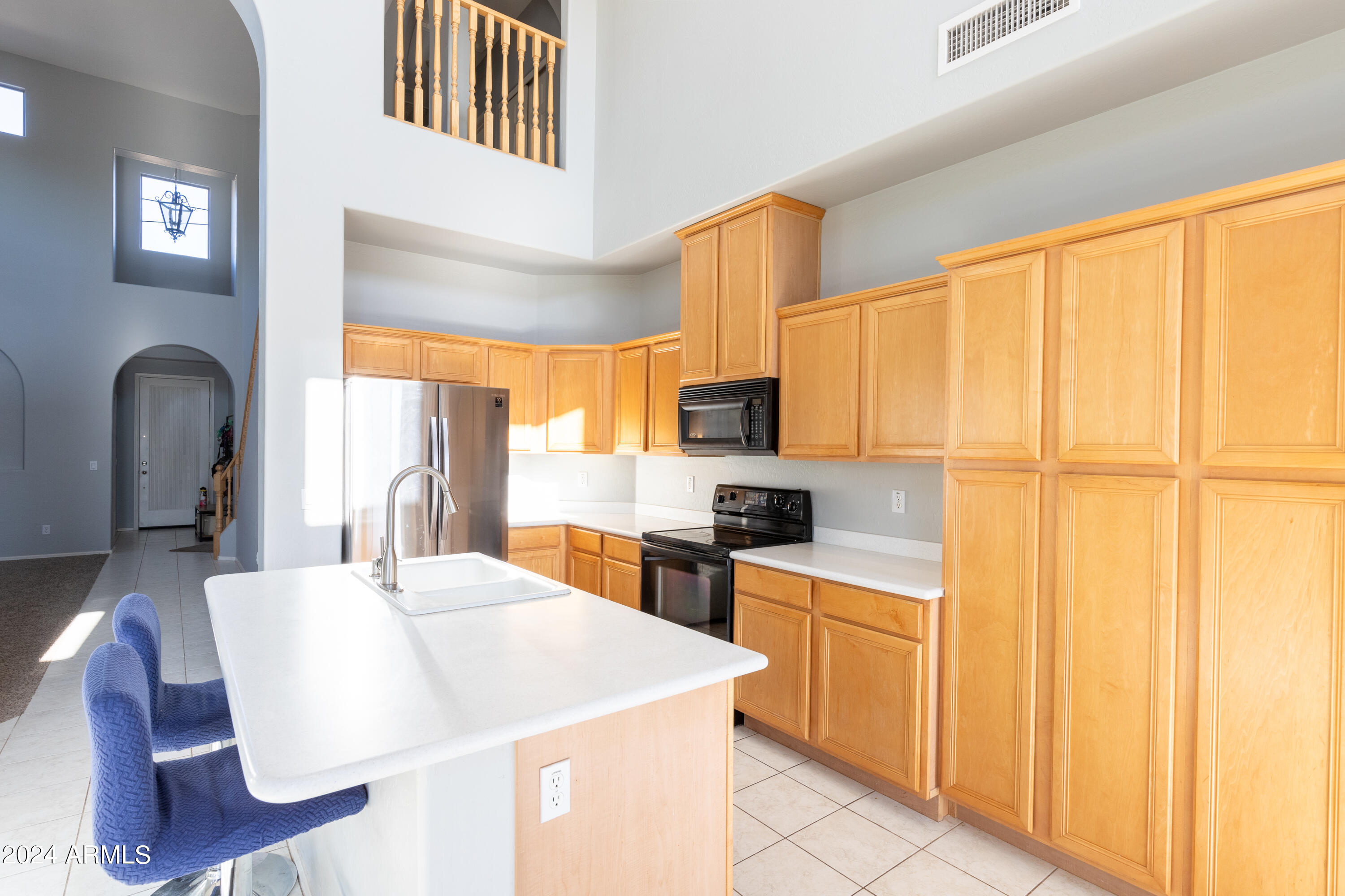 2929 W SILVER FOX Way