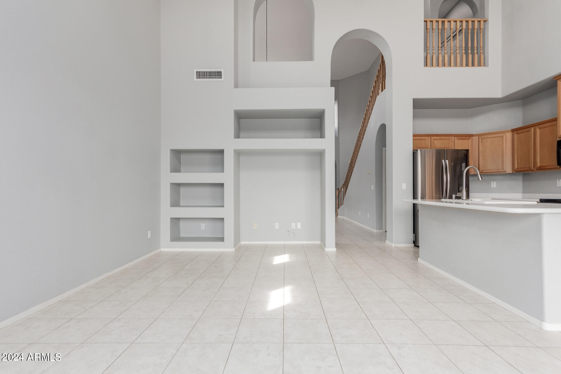 2929 W SILVER FOX Way