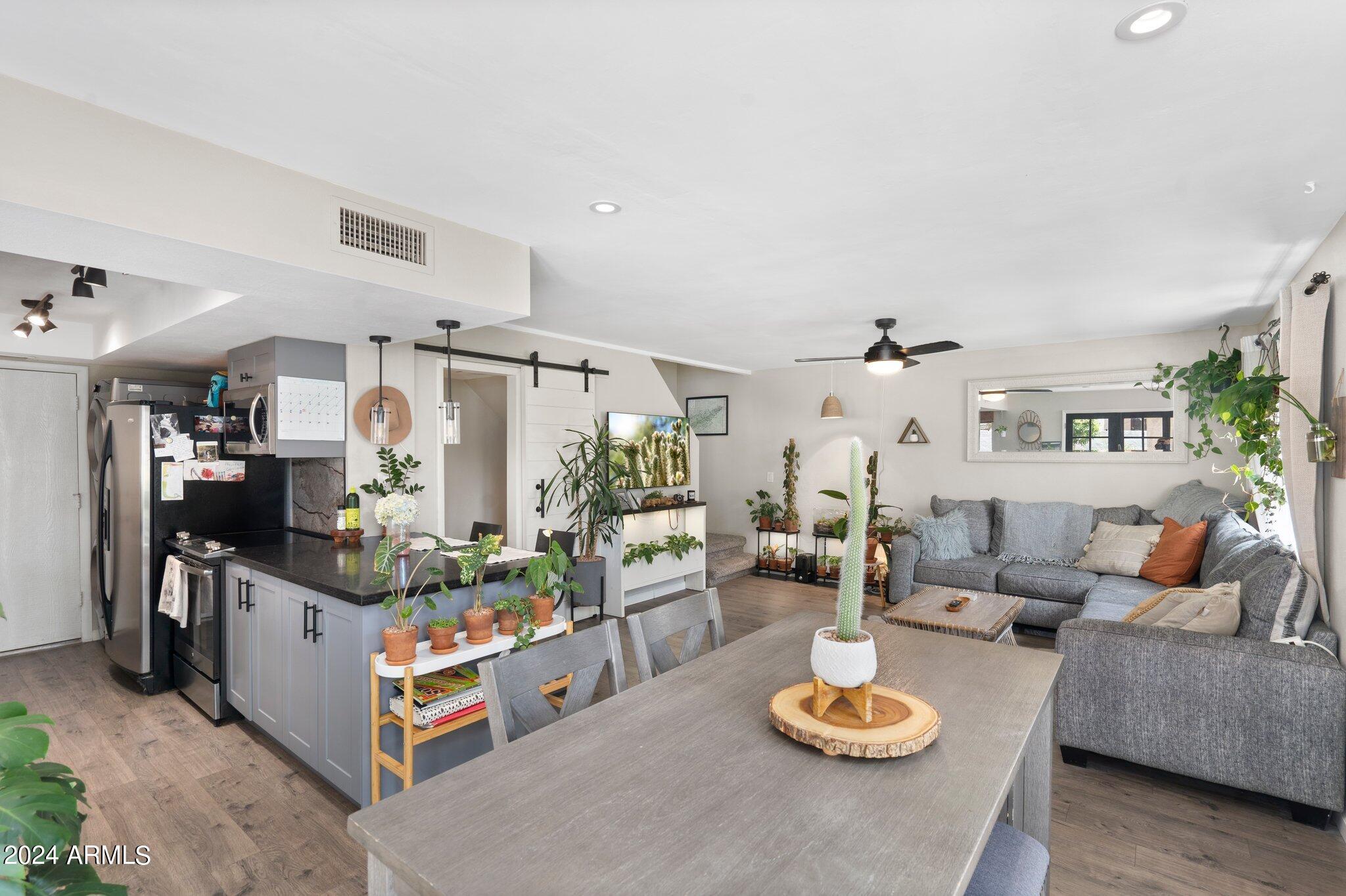 8662 S 51ST Street, 1