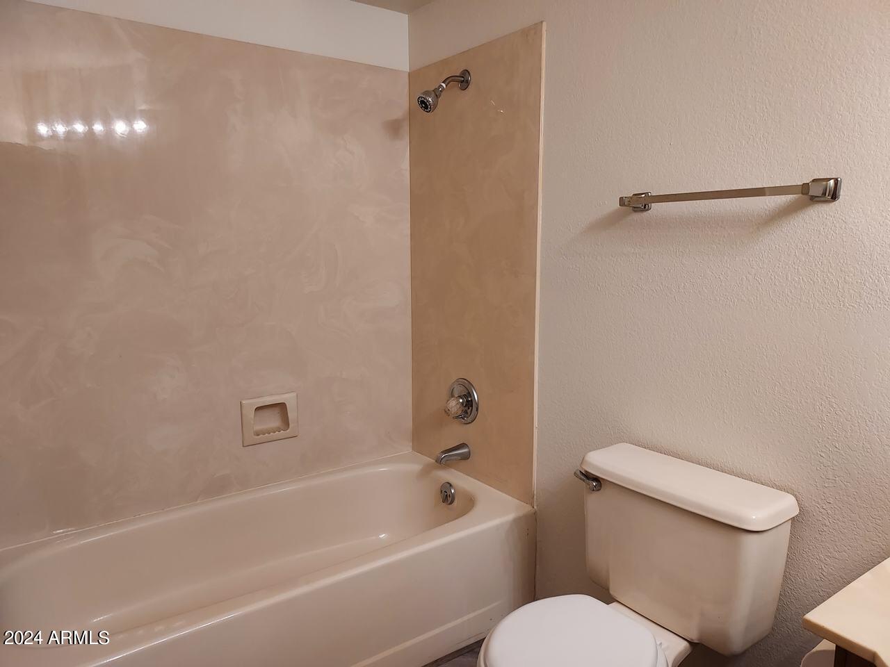 905 N Beeline Highway, 13