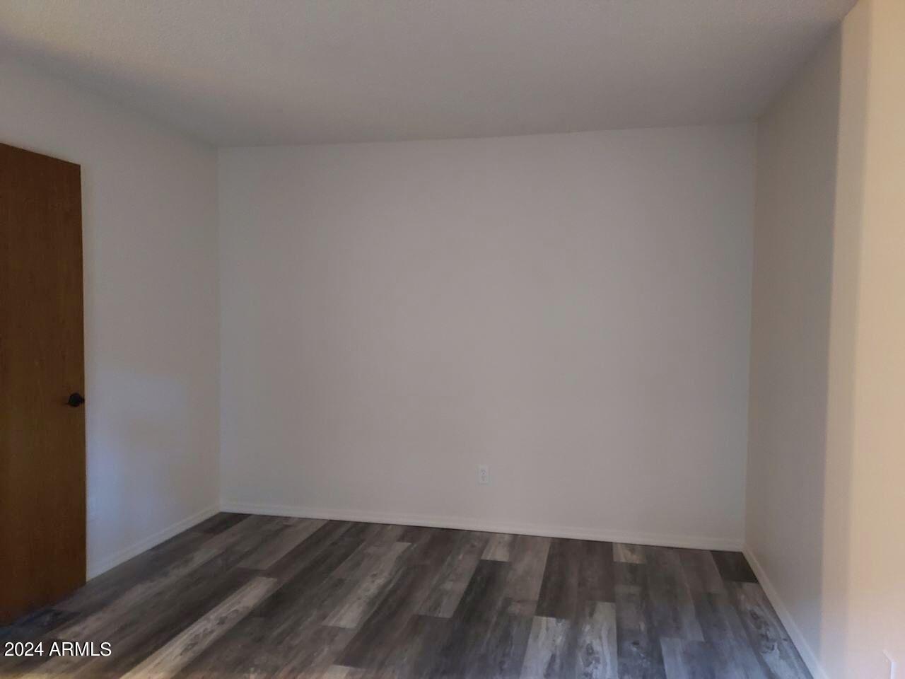 905 N Beeline Highway, 13