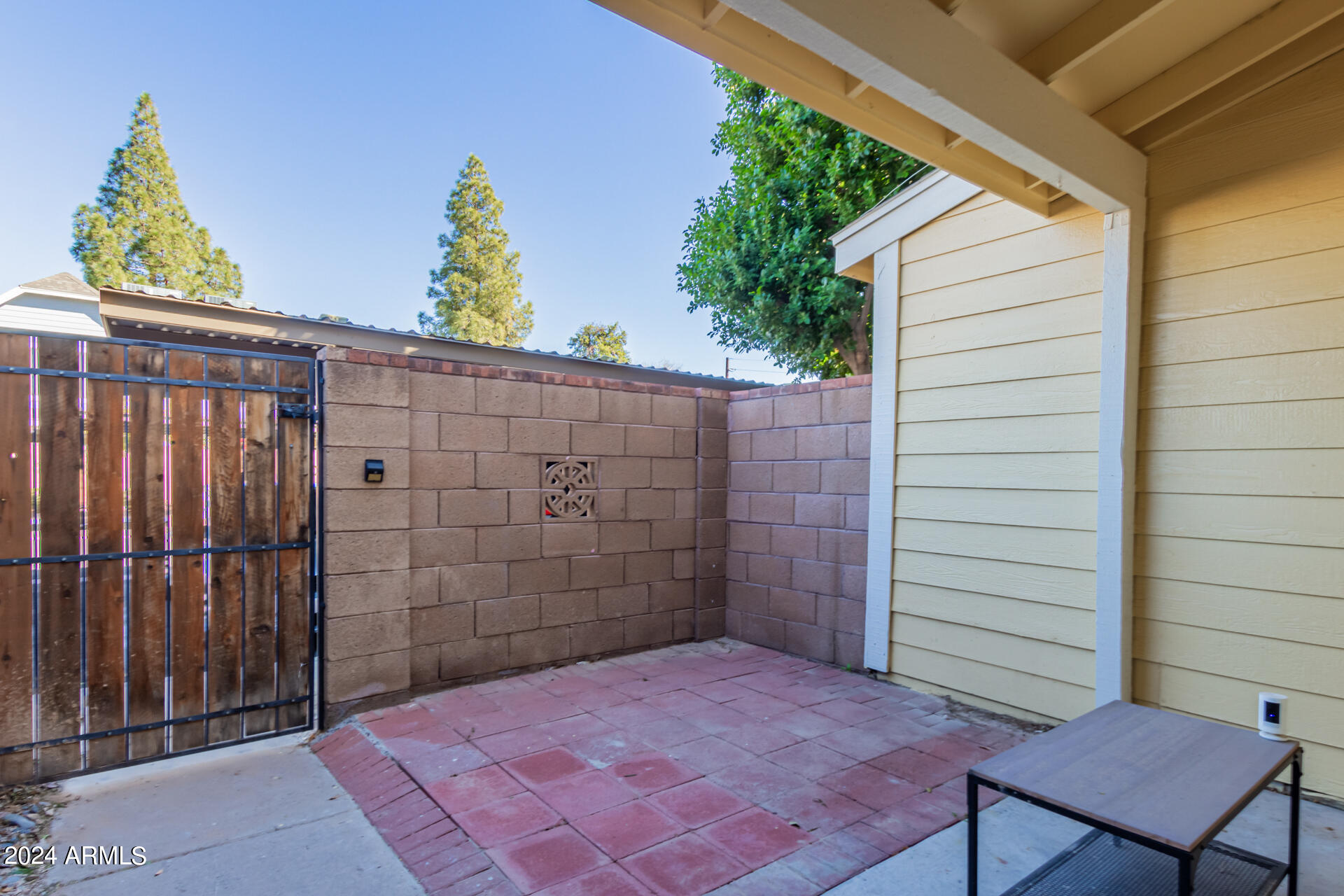 4835 E KACHINA Trail, 2