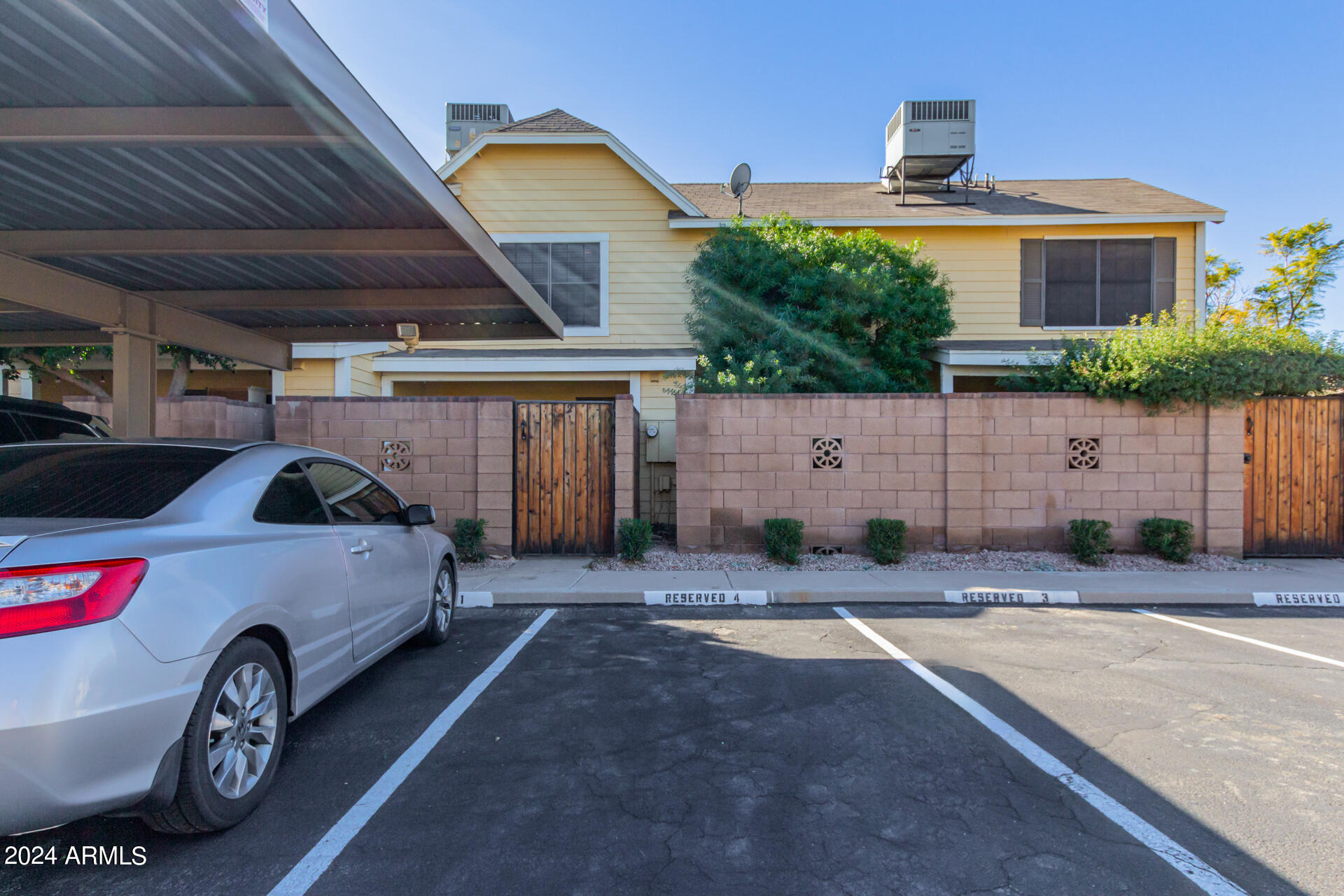 4835 E KACHINA Trail, 2