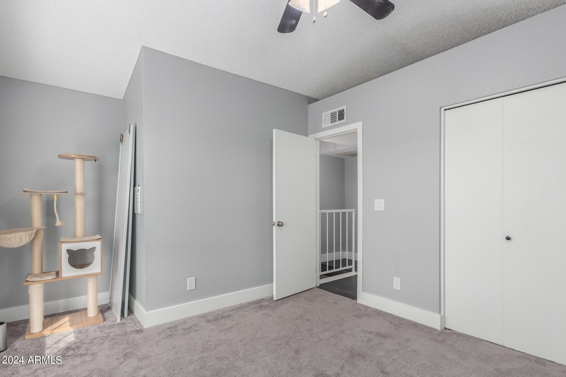 4835 E KACHINA Trail, 2