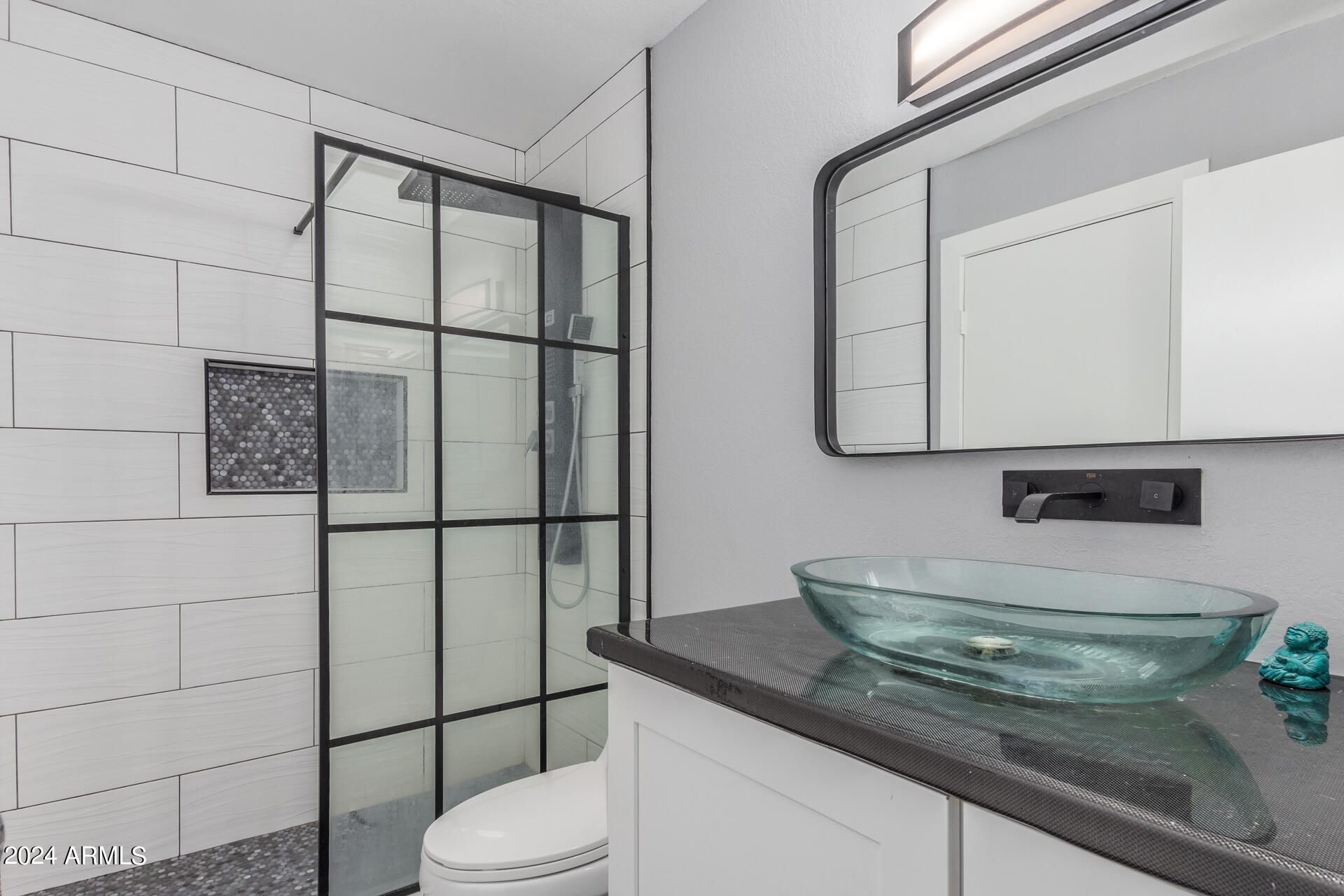 4835 E KACHINA Trail, 2