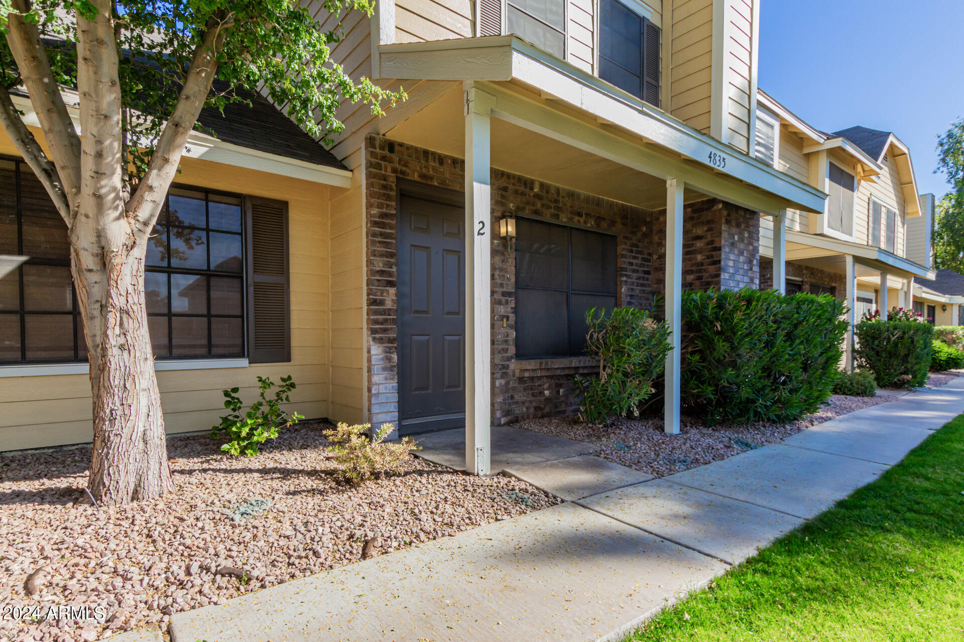 4835 E KACHINA Trail, 2