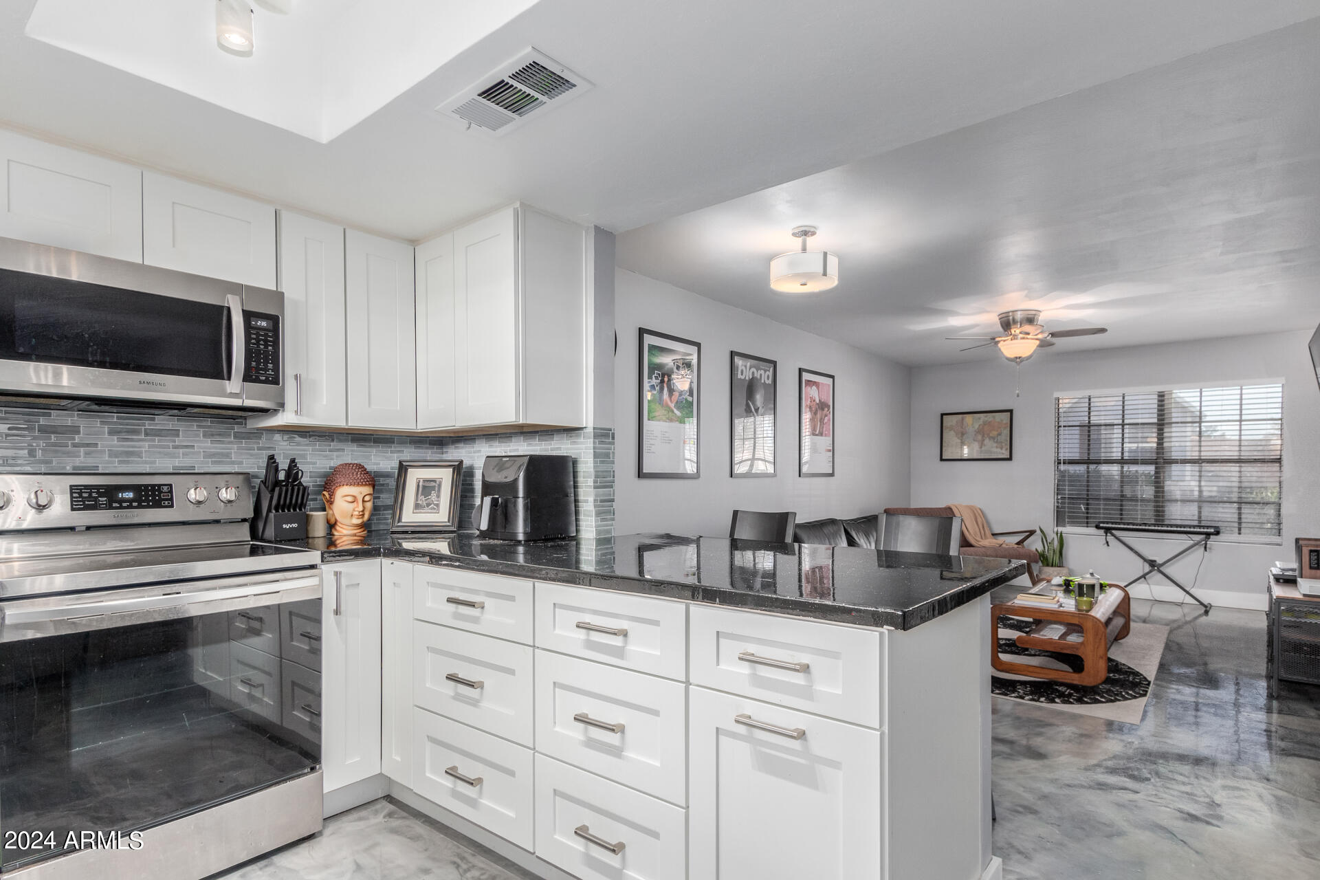 4835 E KACHINA Trail, 2