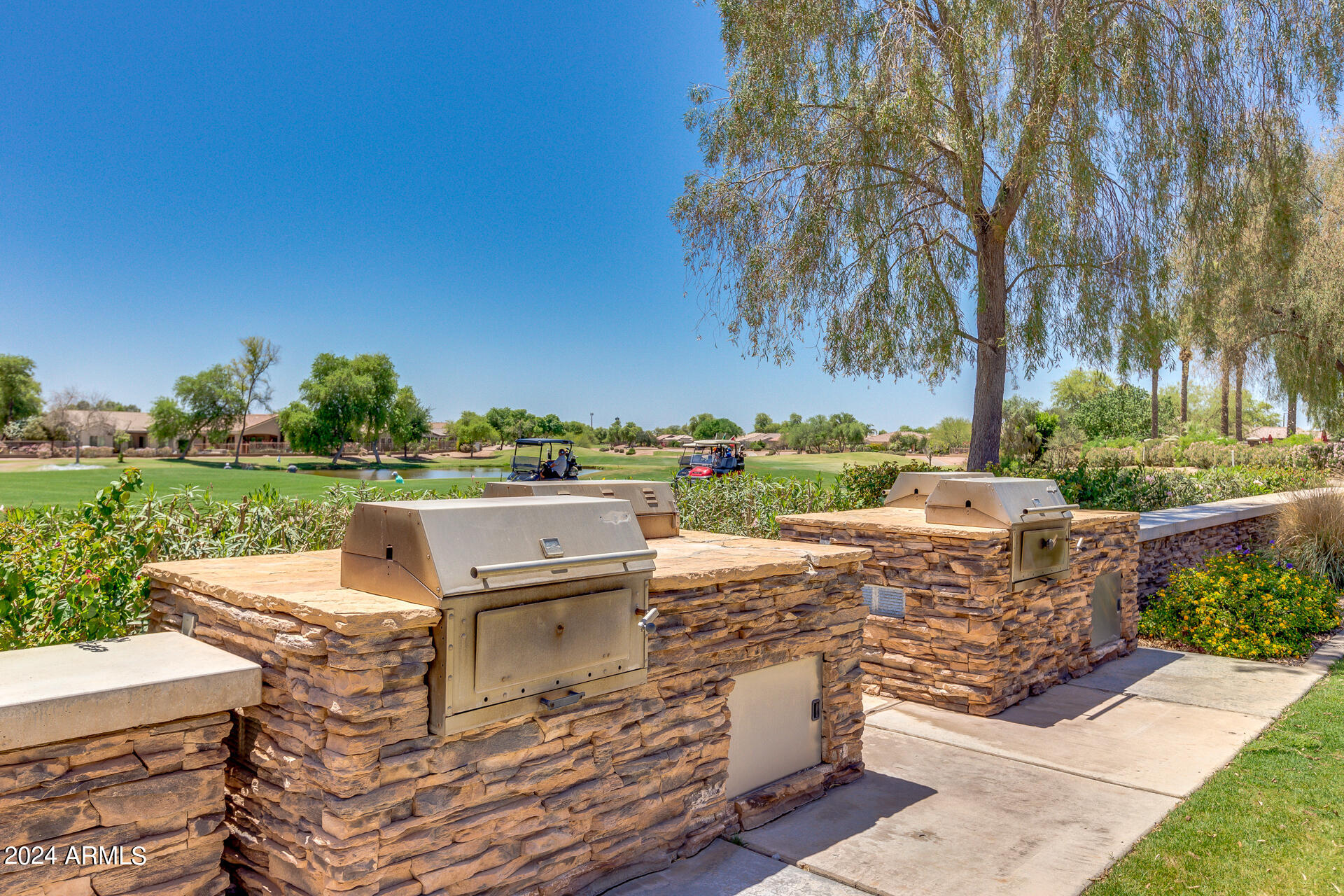 4752 E JUDE Court