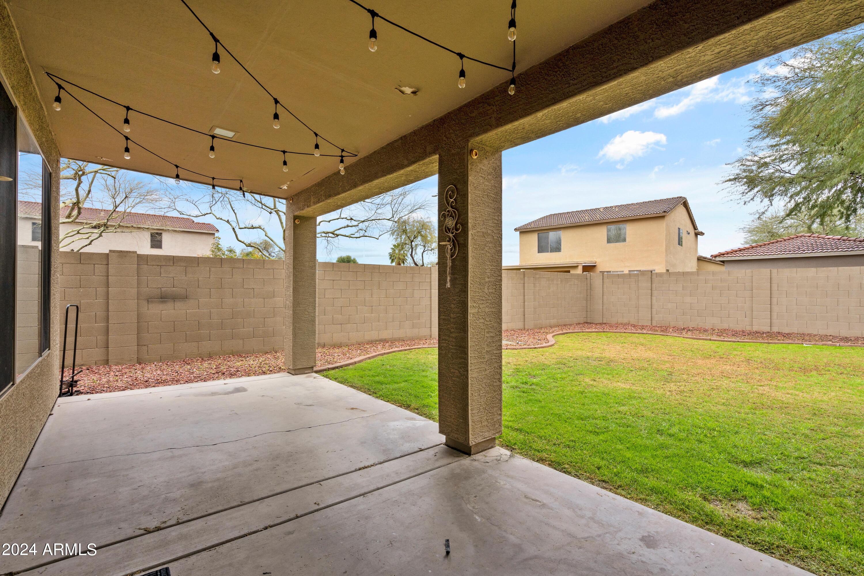 203 W NOLAN Way